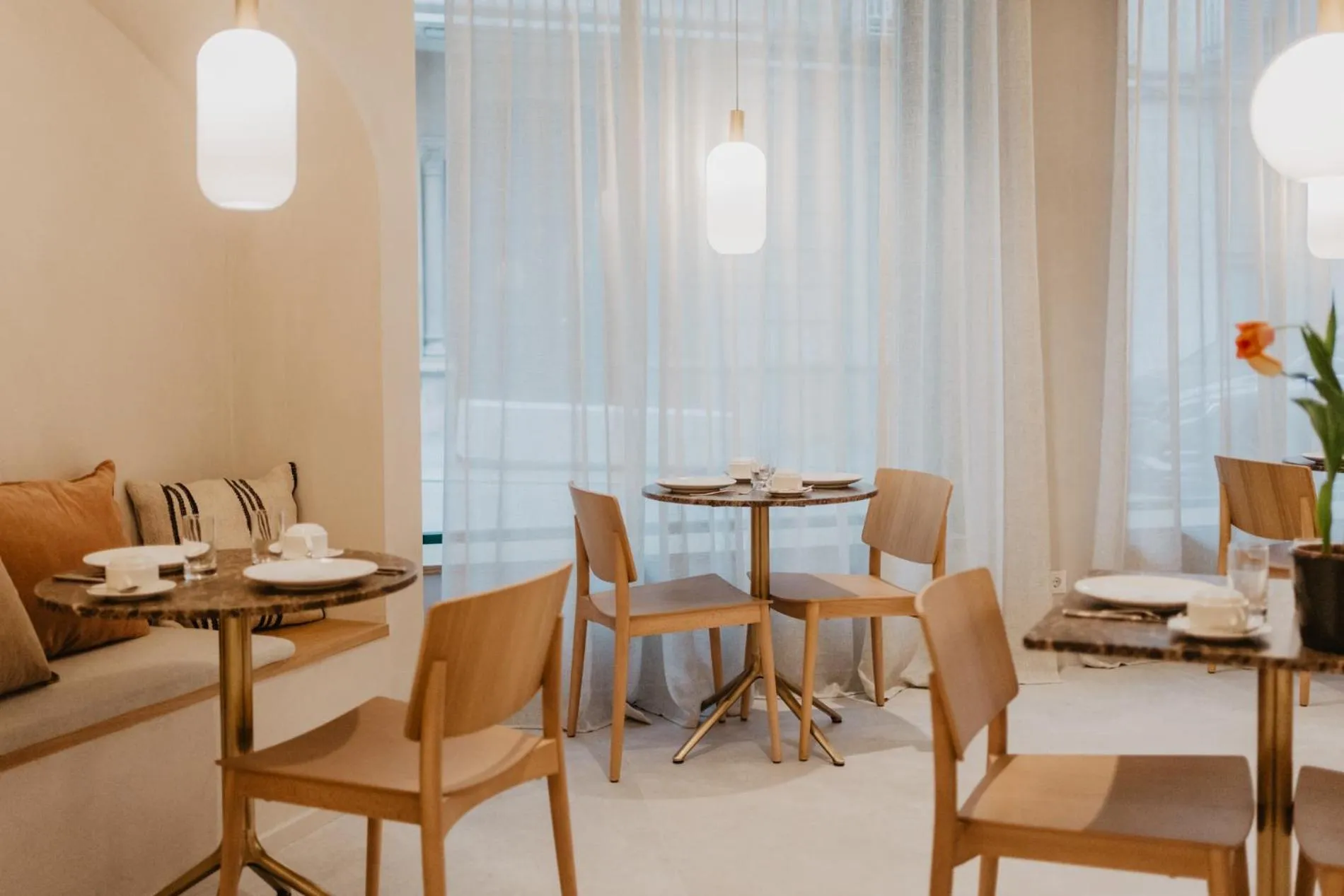 Seating area in Hotel Petit Luxe