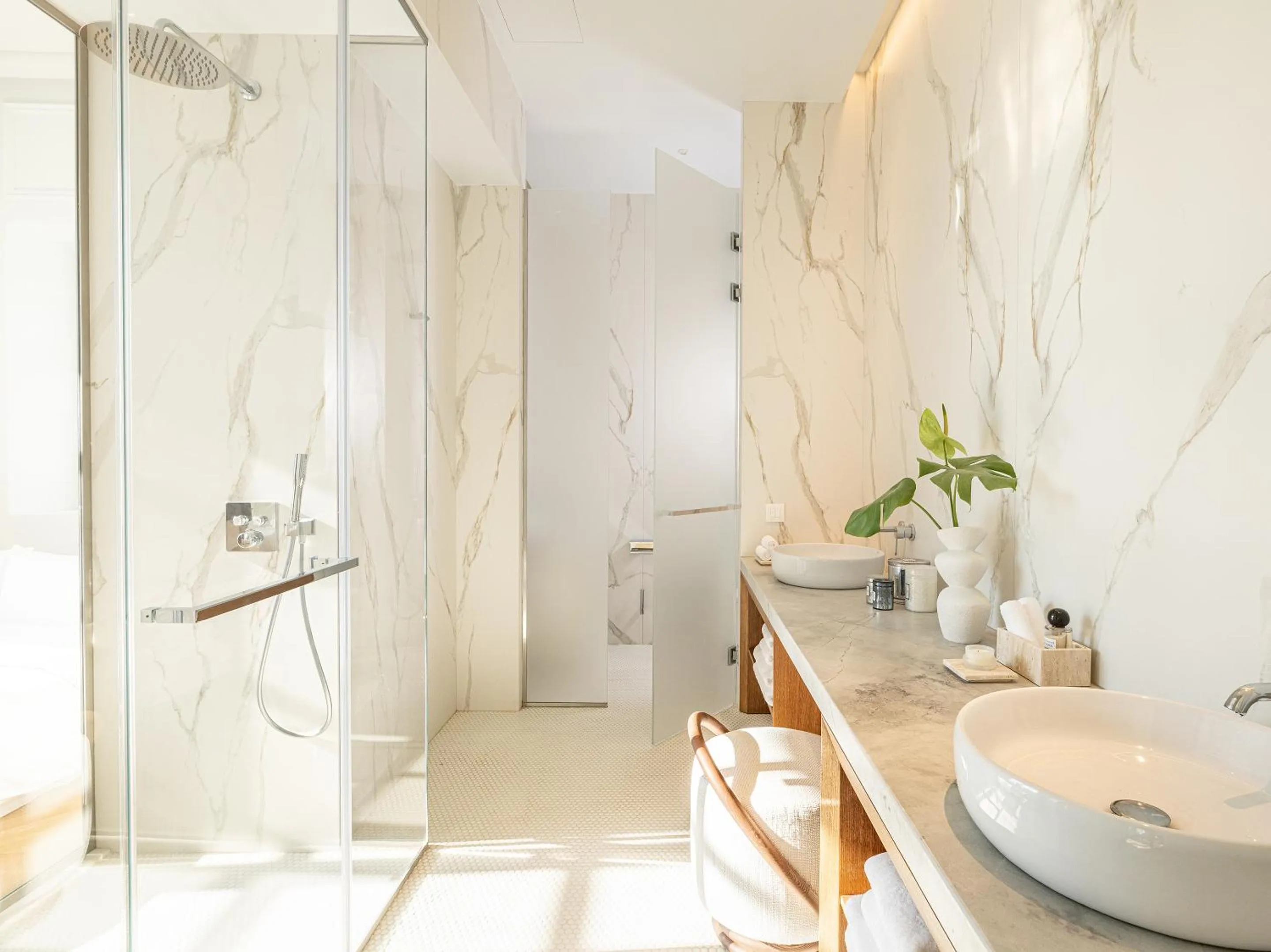 Shower in The Dolli at Acropolis, A Hotel to Live