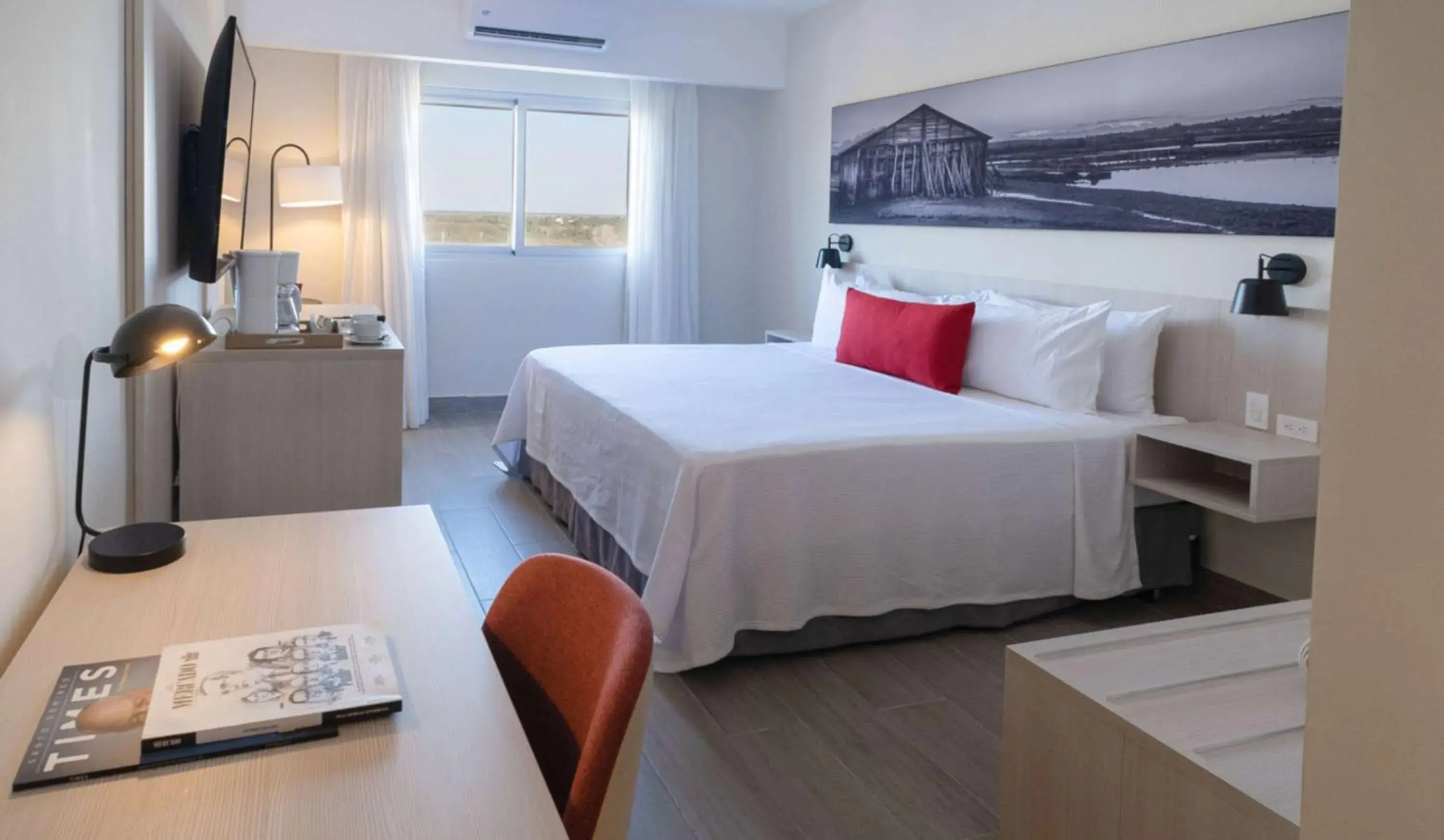 King Room - single occupancy - Non-Smoking in Super 8 by Wyndham Manzanillo King Room - single occupancy - Non-Smoking in Super 8 by Wyndham Manzanillo