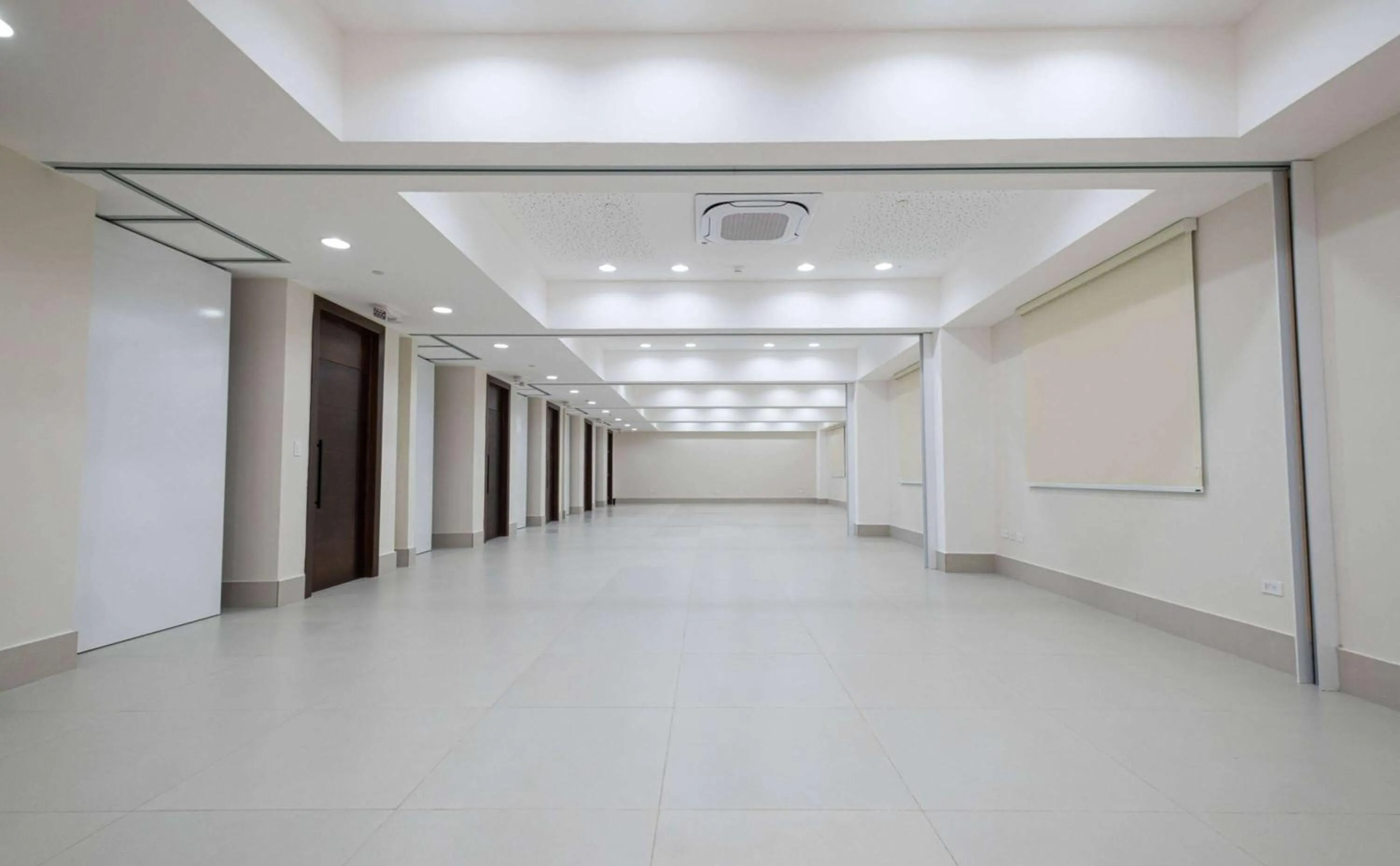 Meeting/conference room in Super 8 by Wyndham Manzanillo