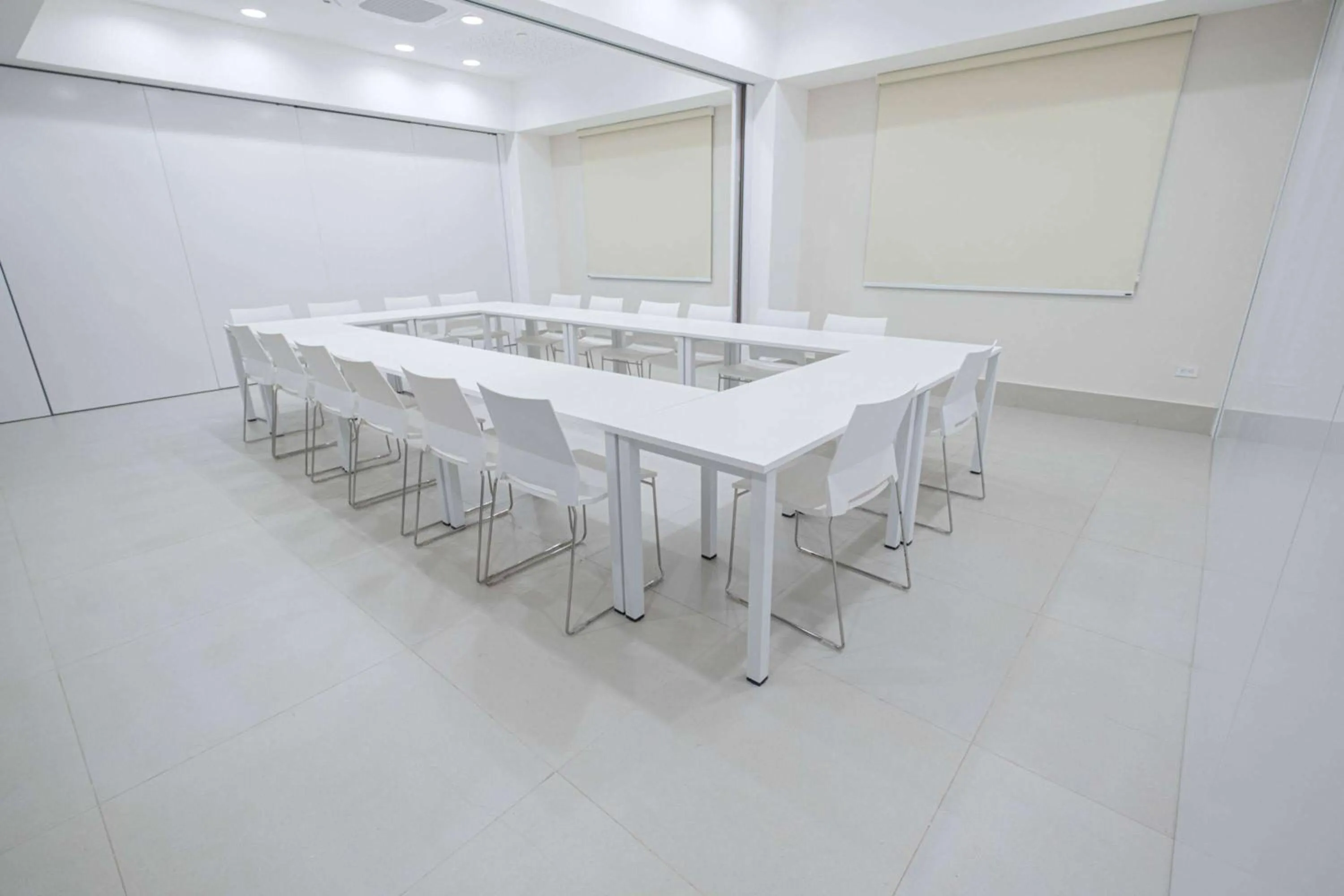 Meeting/conference room in Super 8 by Wyndham Manzanillo