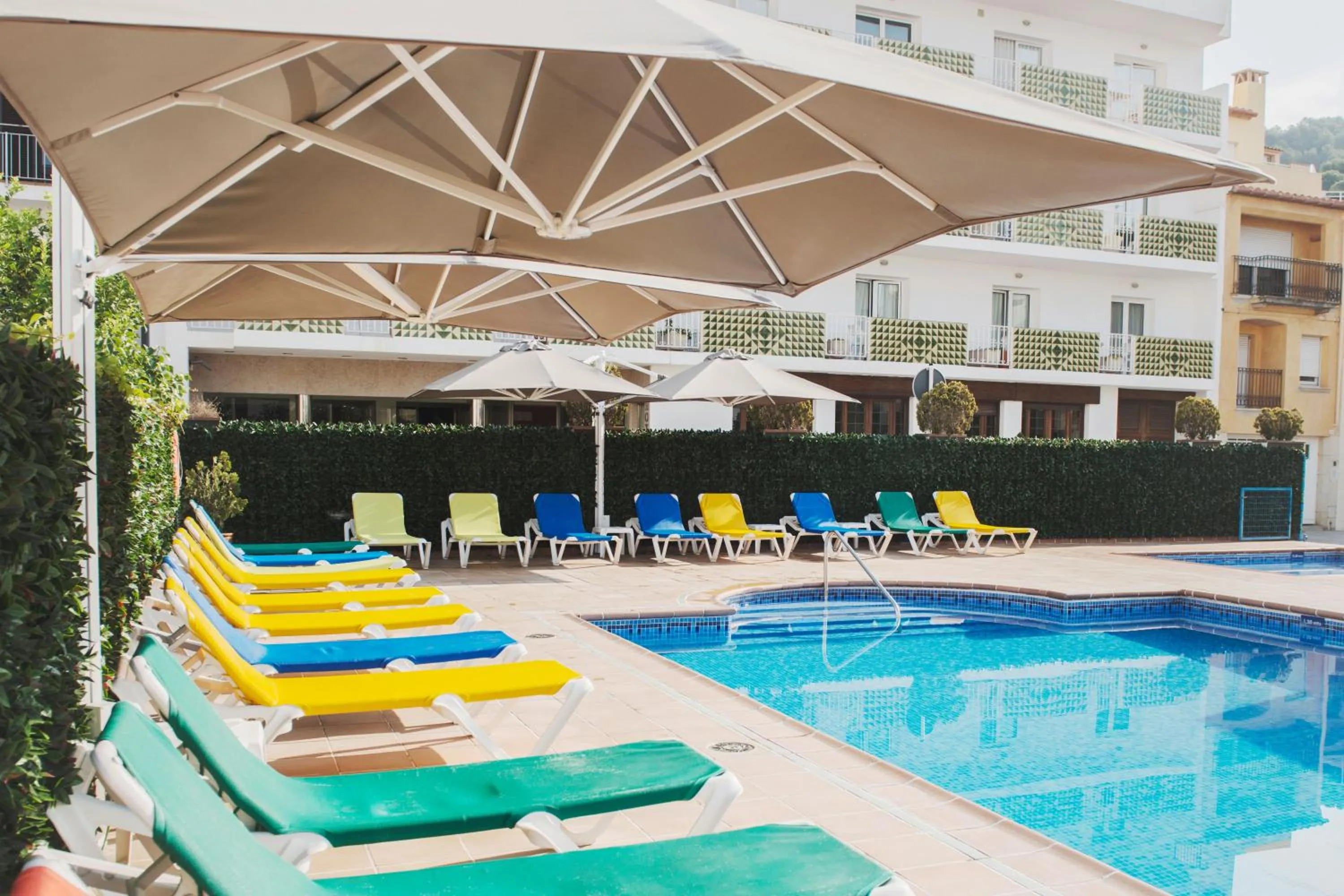 Swimming pool in Hotel Santa Anna