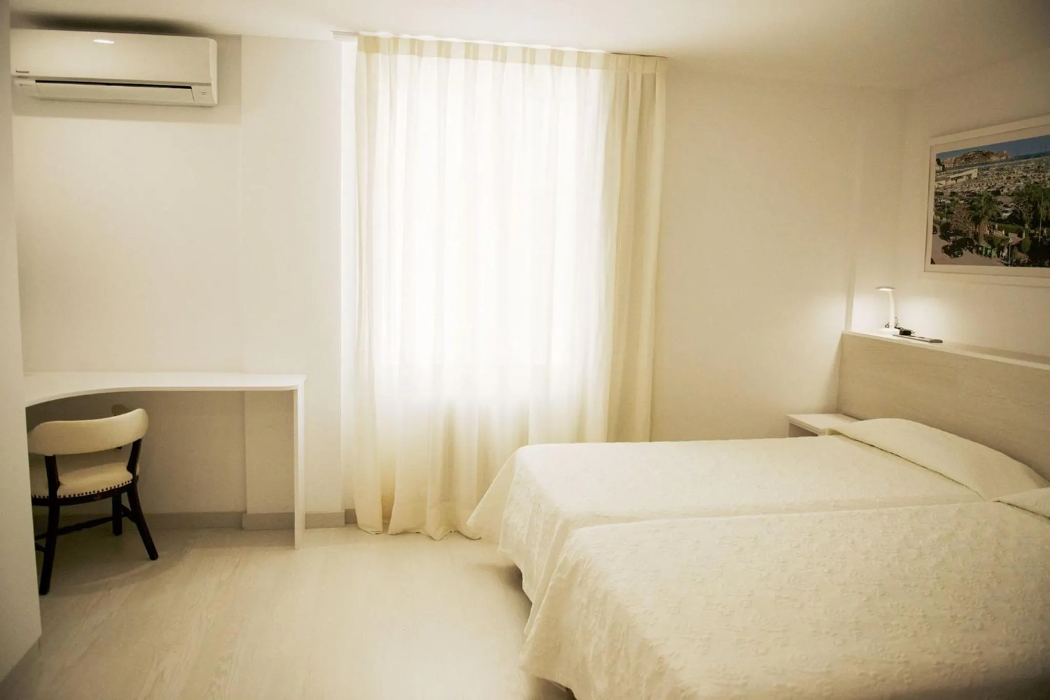 Bedroom, Bed in Hotel Santa Anna