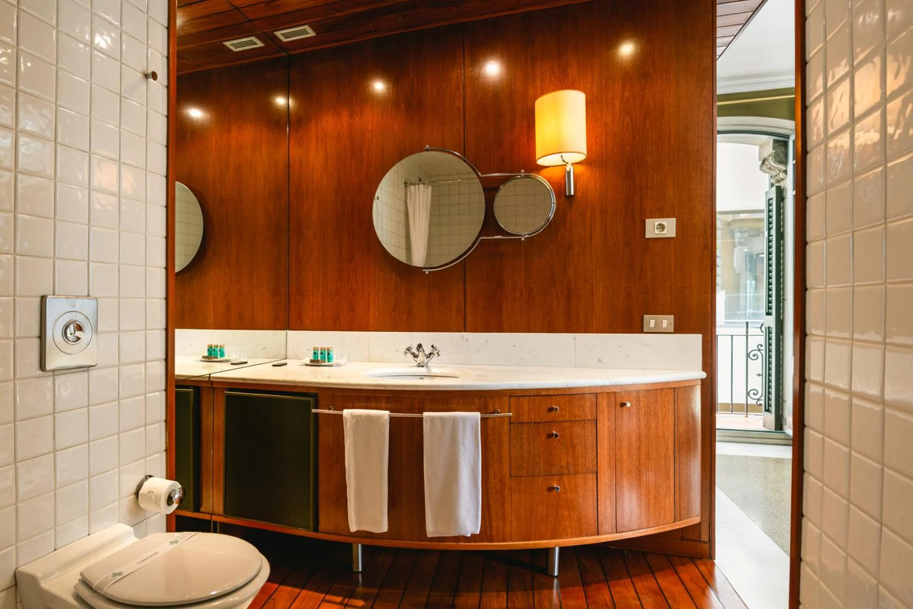 Bathroom in Fonda Hotel 1771