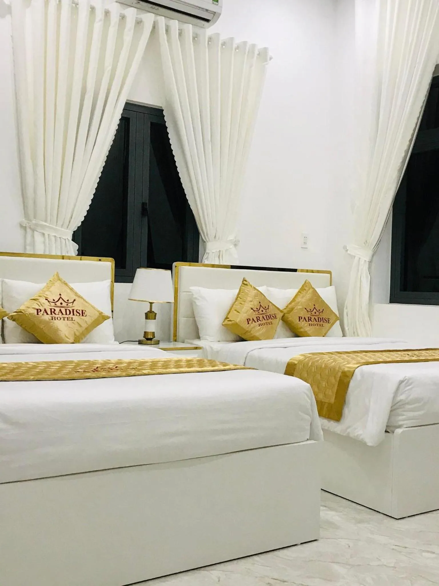 Bedroom, Bed in Paradise Hotel & Homestay access alley 100m
