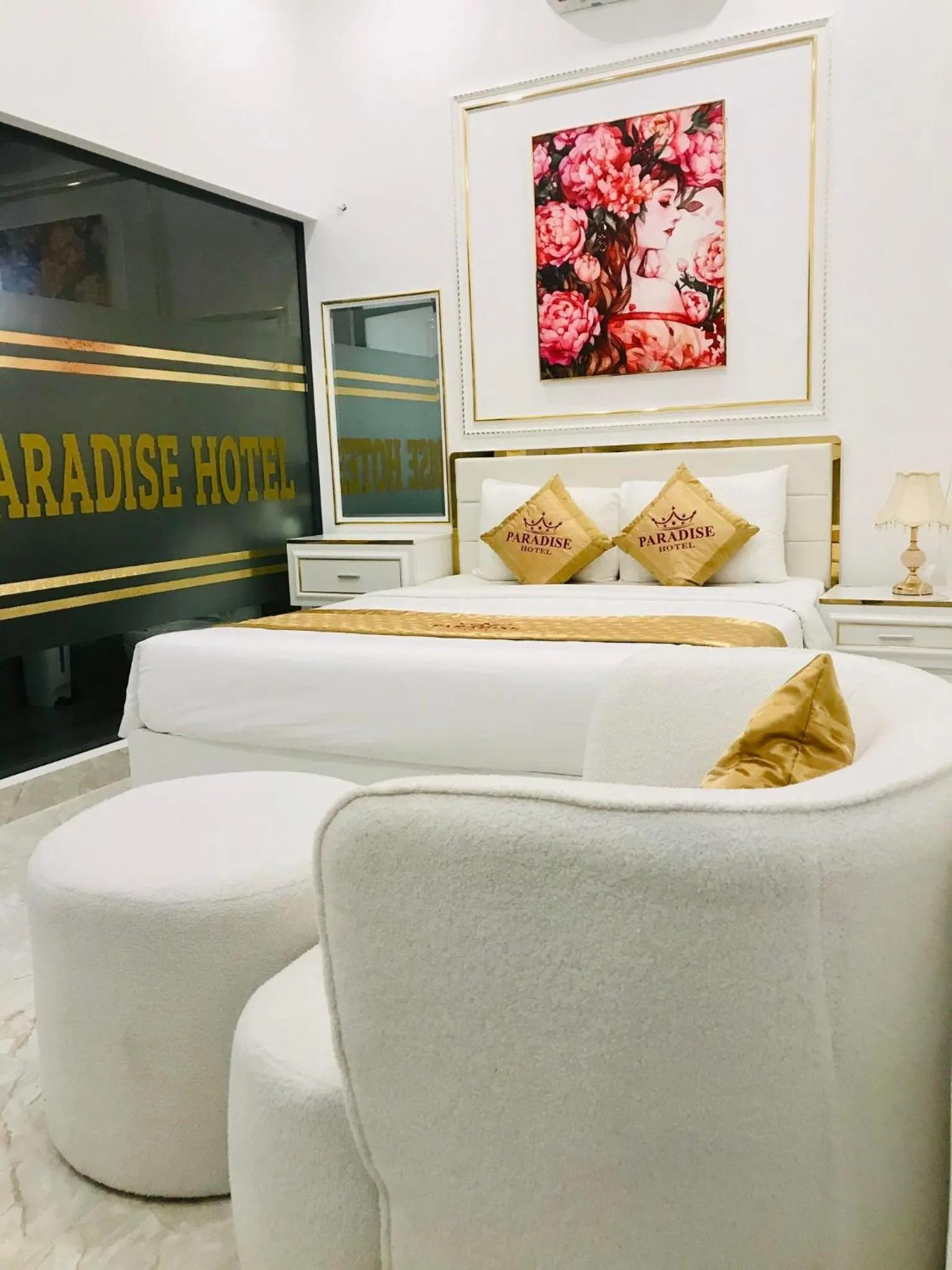 Bed in Paradise Hotel & Homestay access alley 100m