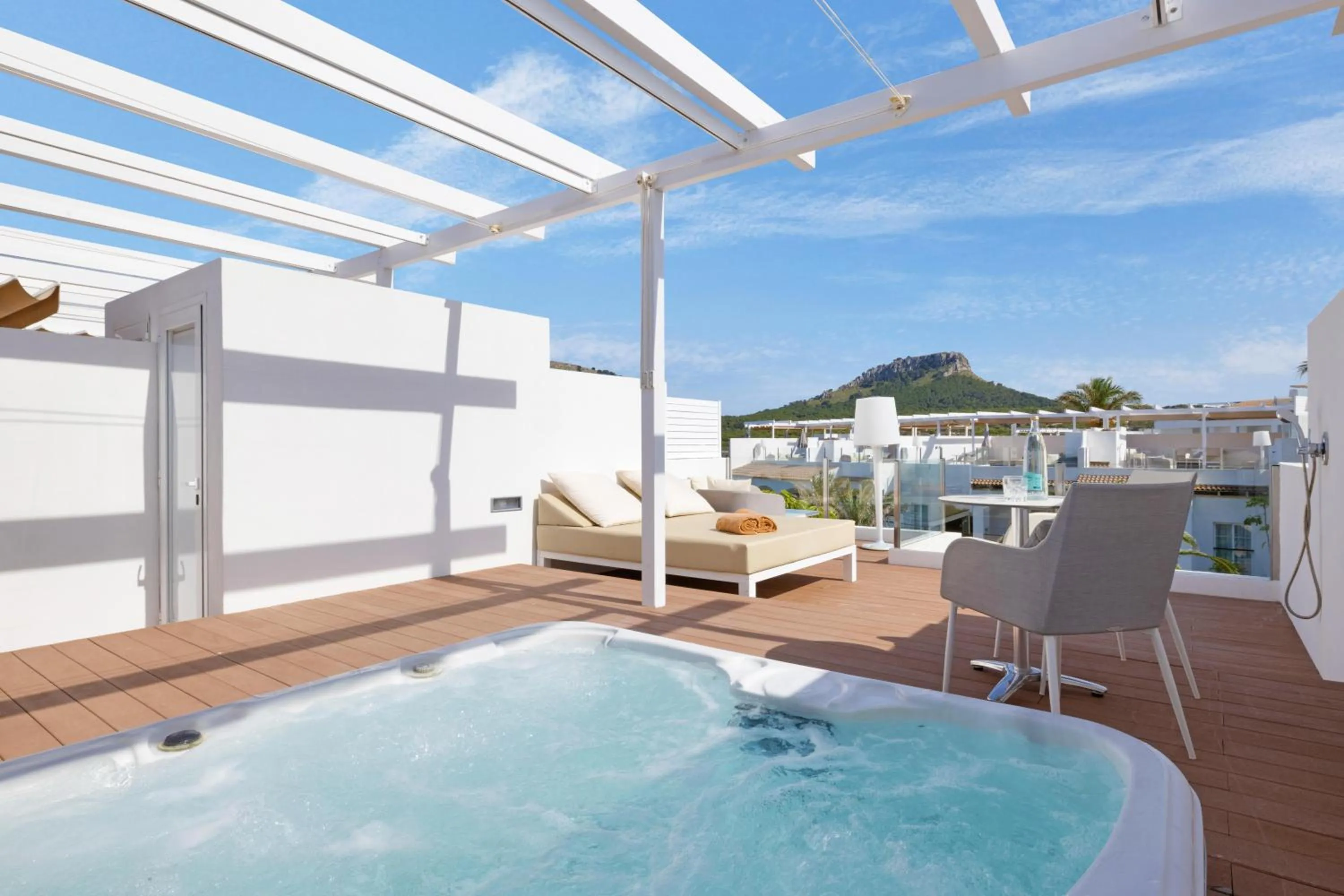 Photo of the whole room in VIVA Cala Mesquida Resort & Spa