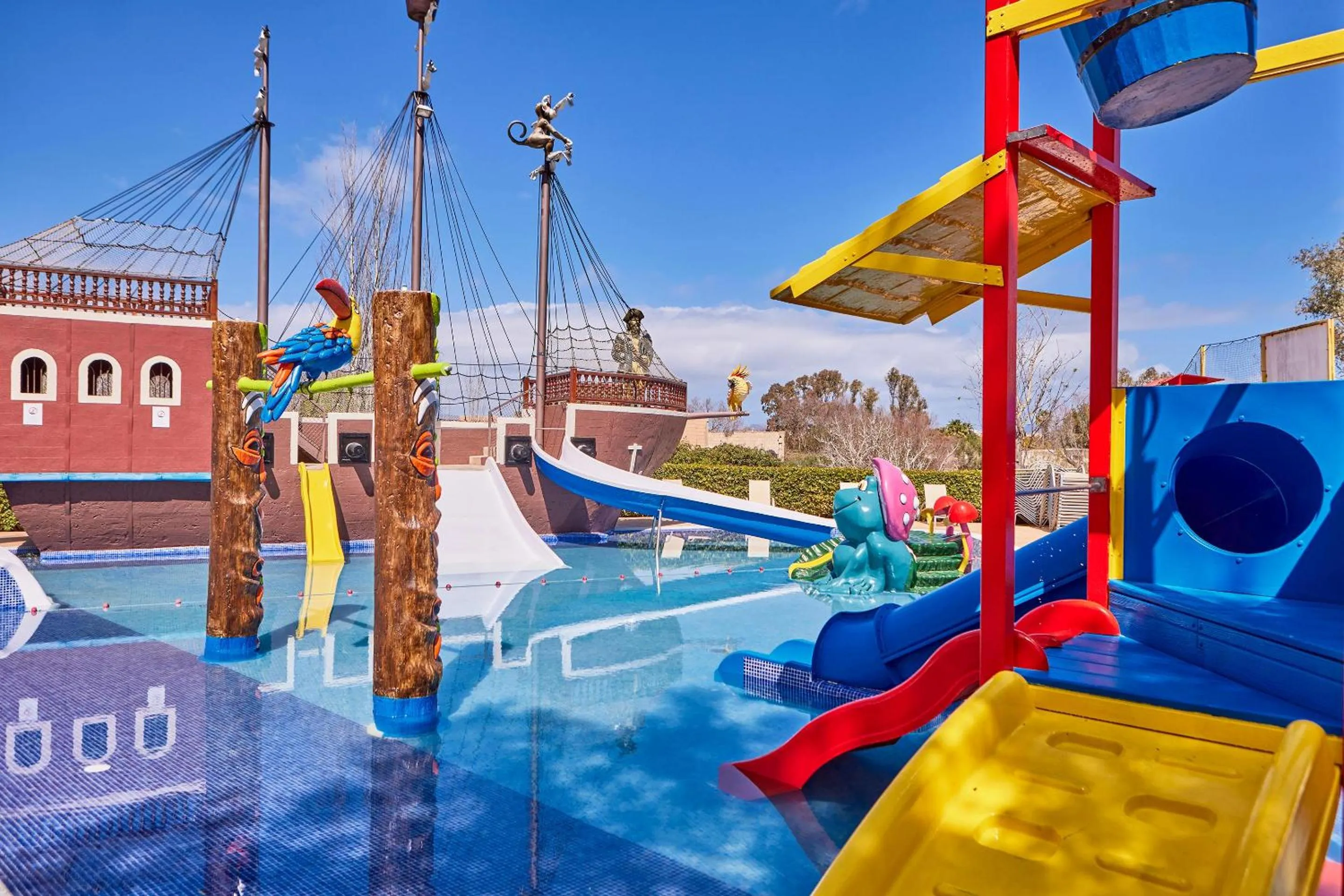 Activities in Zafiro Tropic