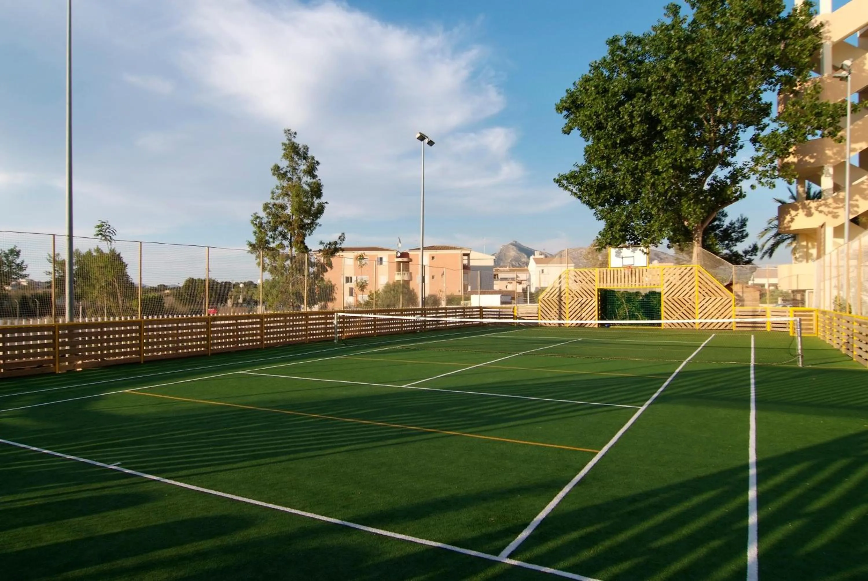 Activities in Zafiro Tropic