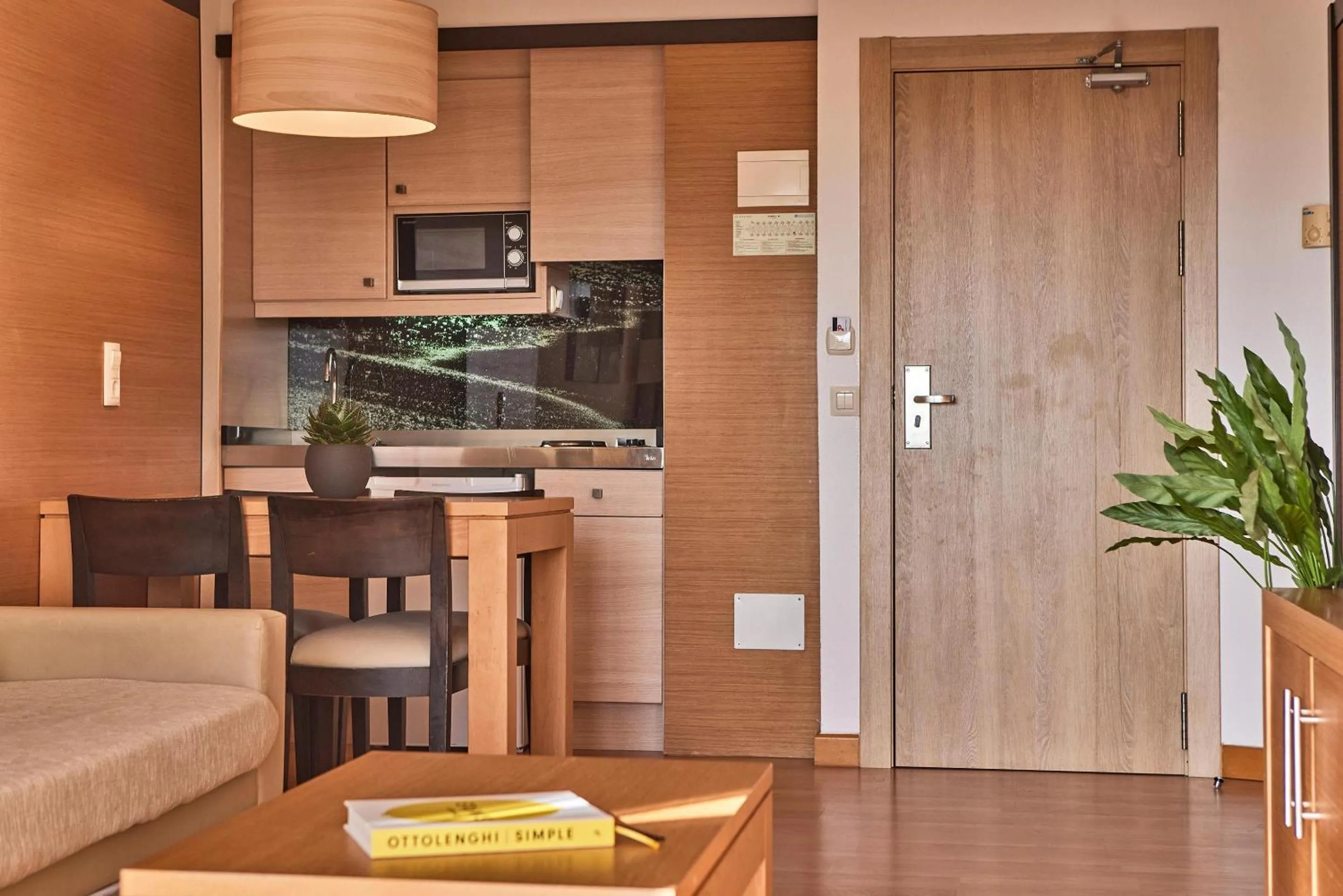 Photo of the whole room in Zafiro Tropic