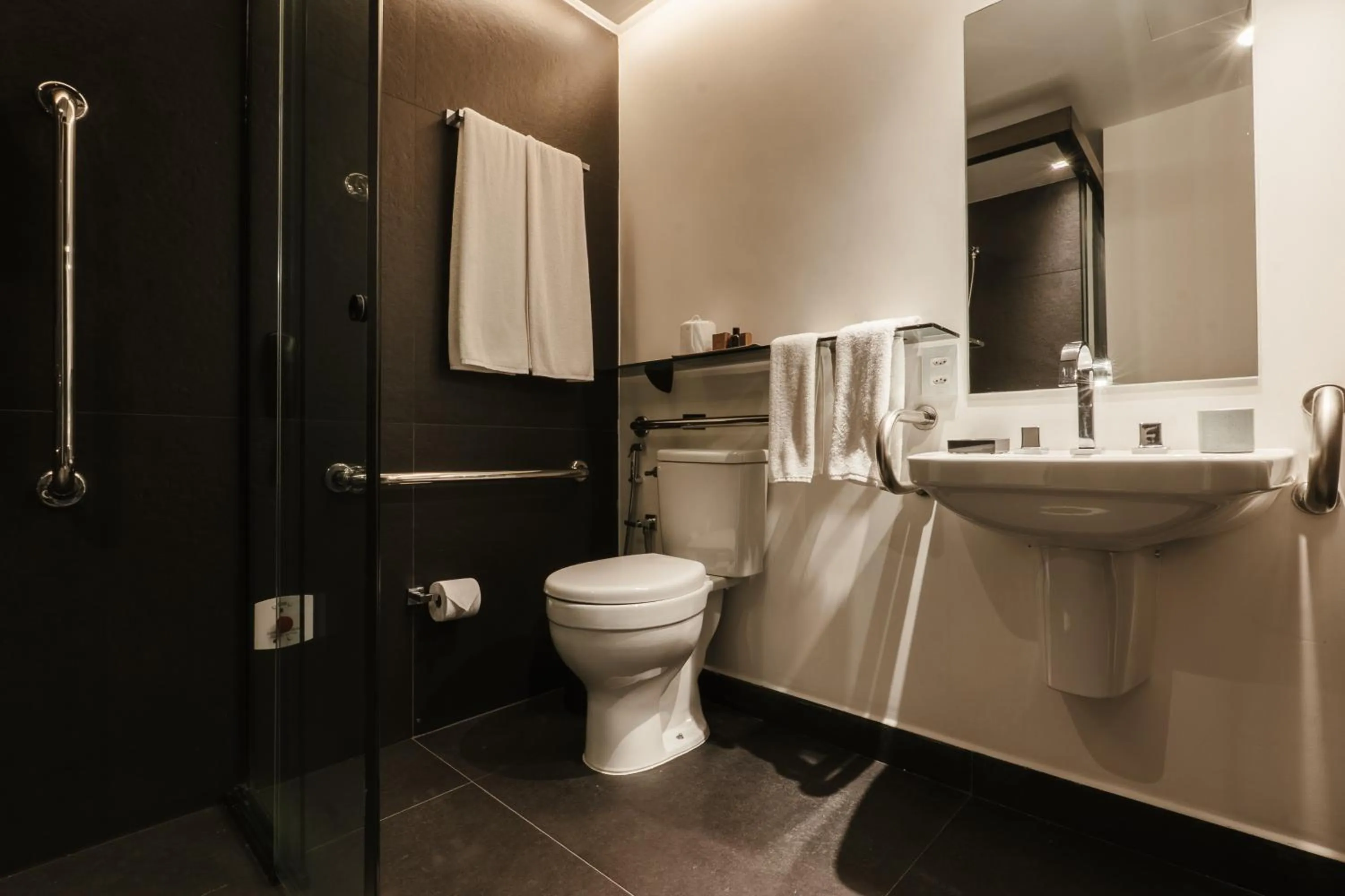 Qoya São Paulo Paulista, Curio Collection by Hilton