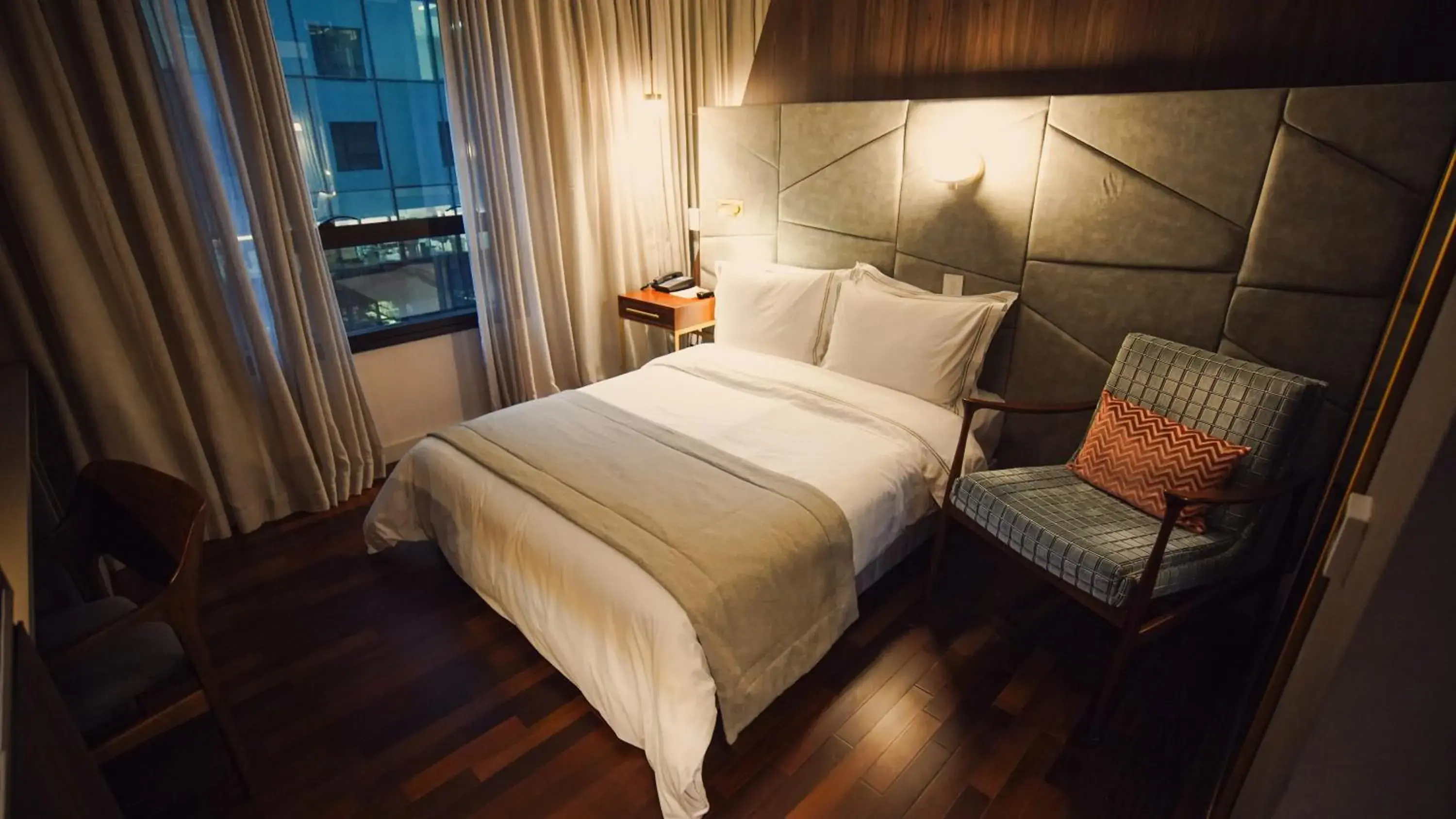 Double Room - single occupancy - Disability Access in Qoya São Paulo Paulista, Curio Collection by Hilton Double Room - single occupancy - Disability Access in Qoya São Paulo Paulista, Curio Collection by Hilton