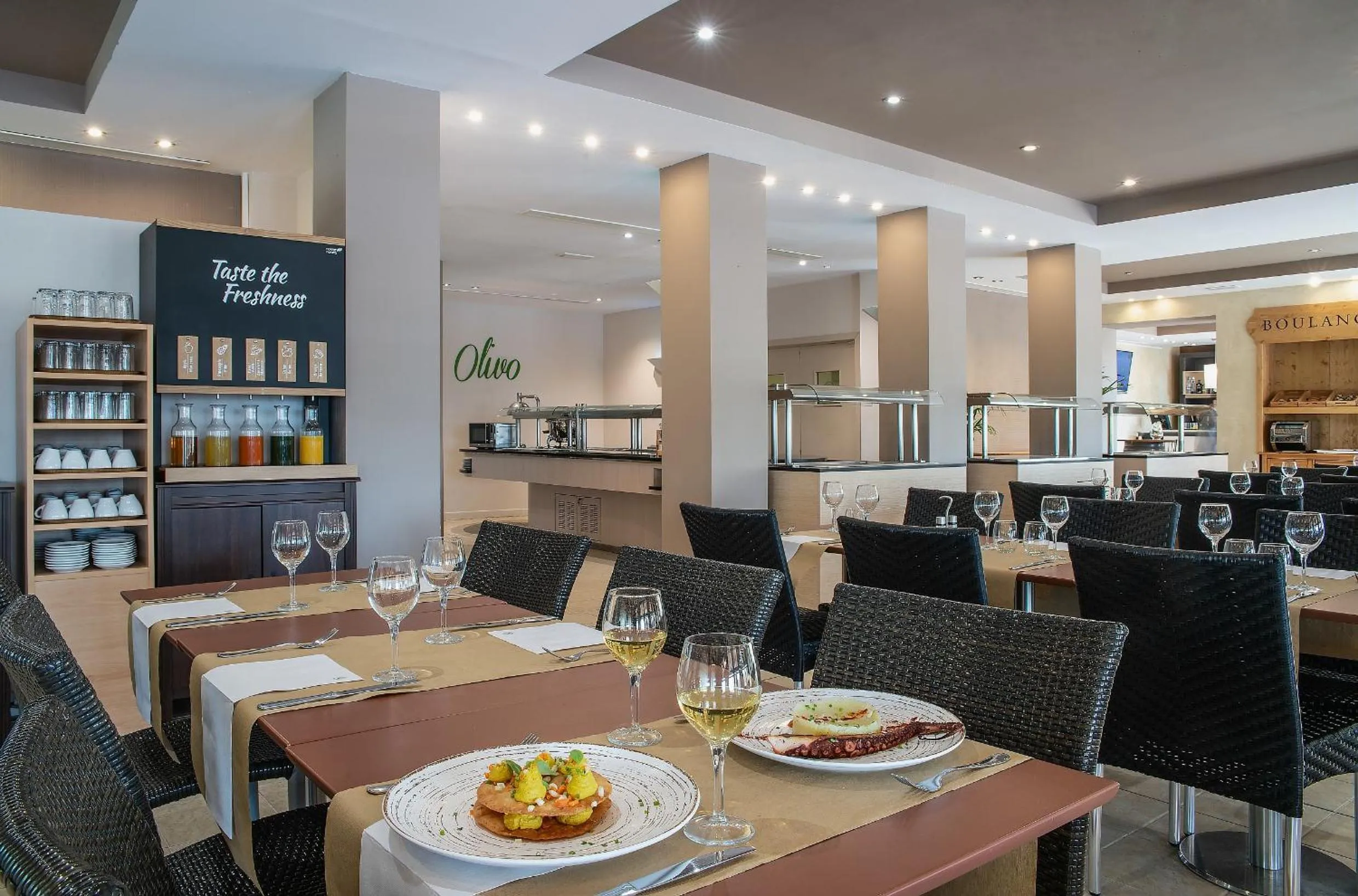 Restaurant/places to eat in Pierre & Vacances Resort Bonavista de Bonmont