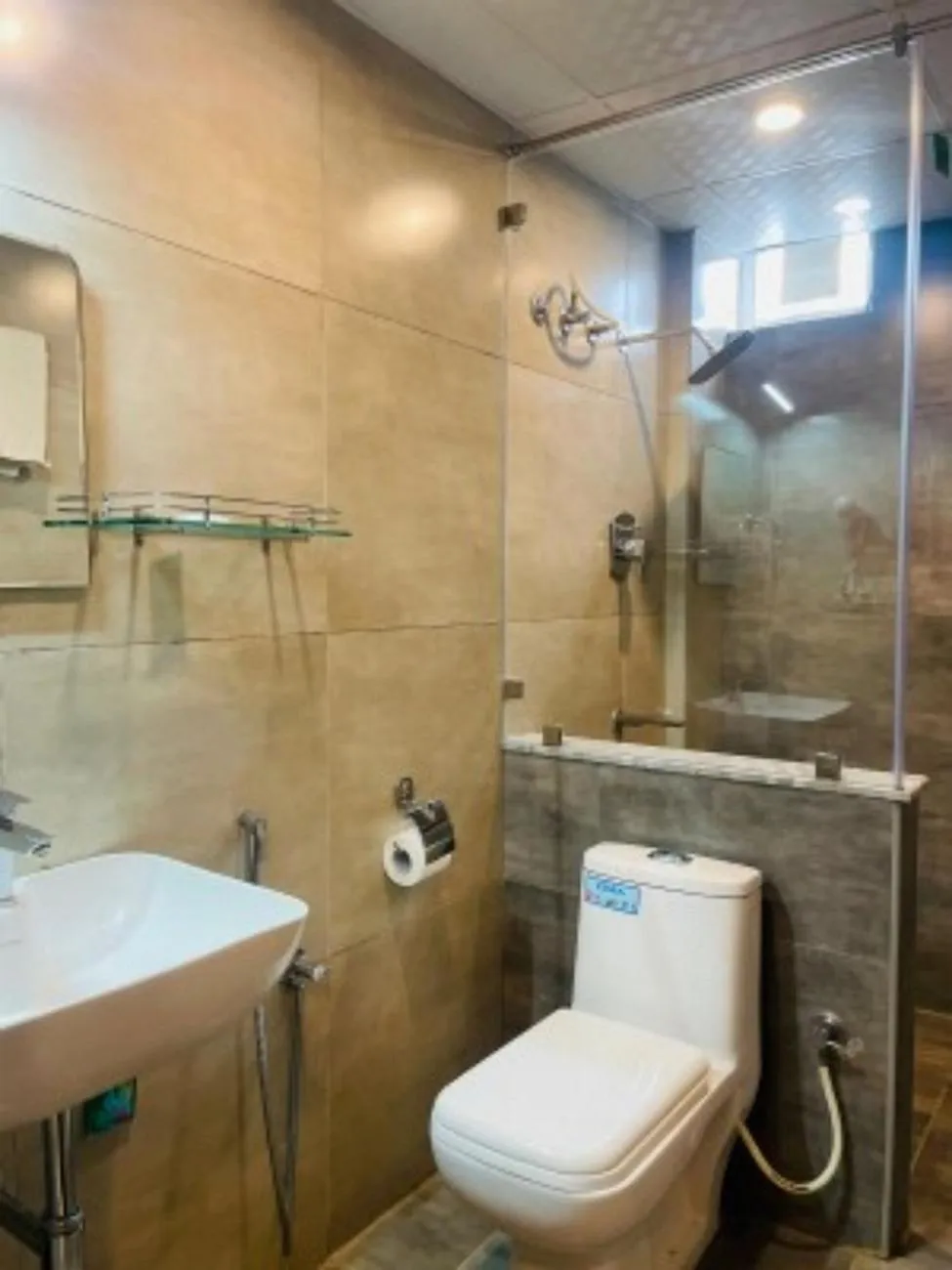 Shower in VOVO HOTELS
