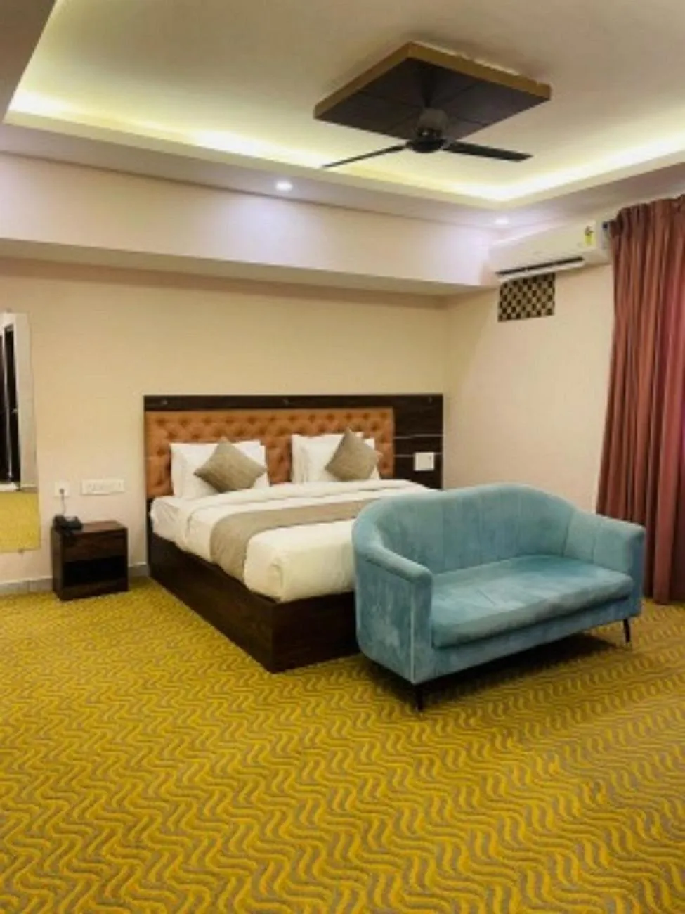 TV and multimedia, Bed in VOVO HOTELS