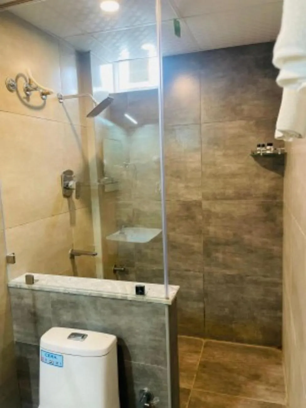 Shower in VOVO HOTELS