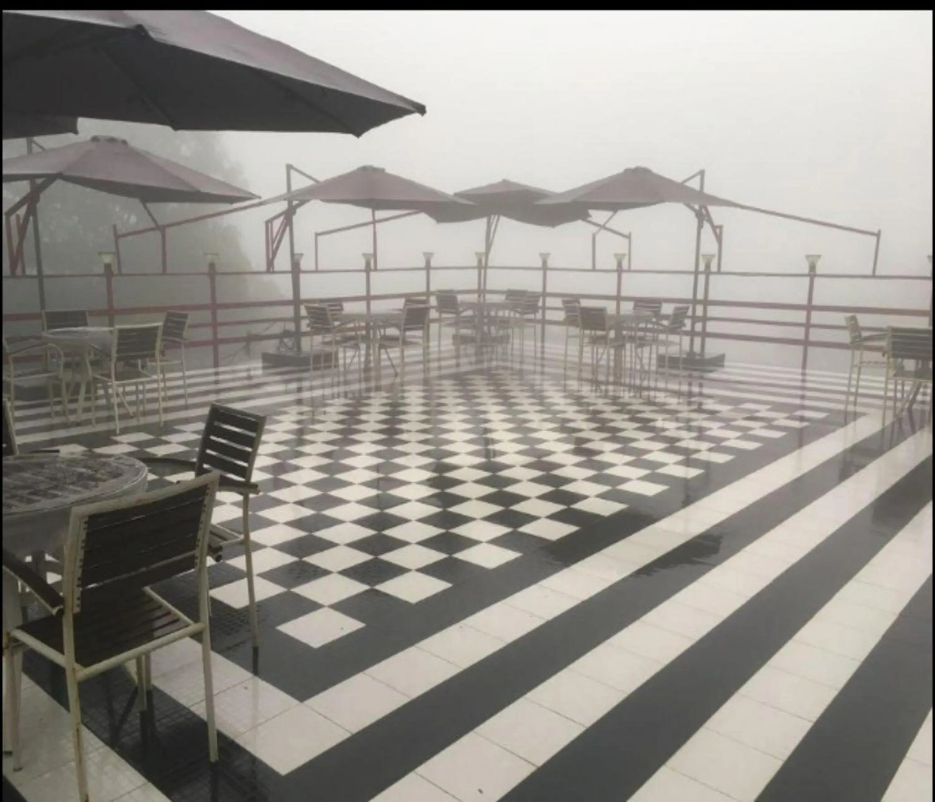 Restaurant/places to eat in 360 South, Khandala