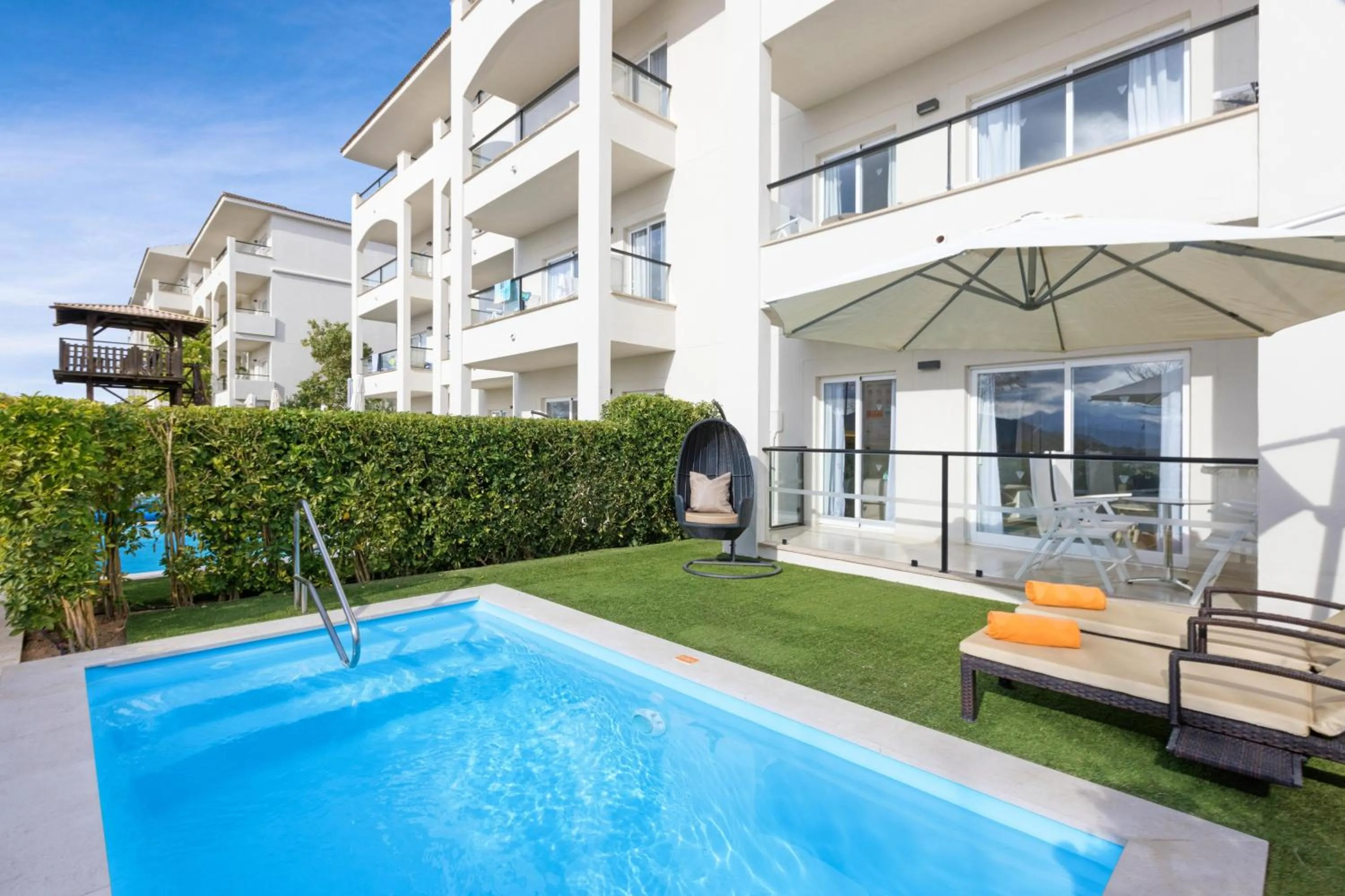 Patio in VIVA Blue & Spa