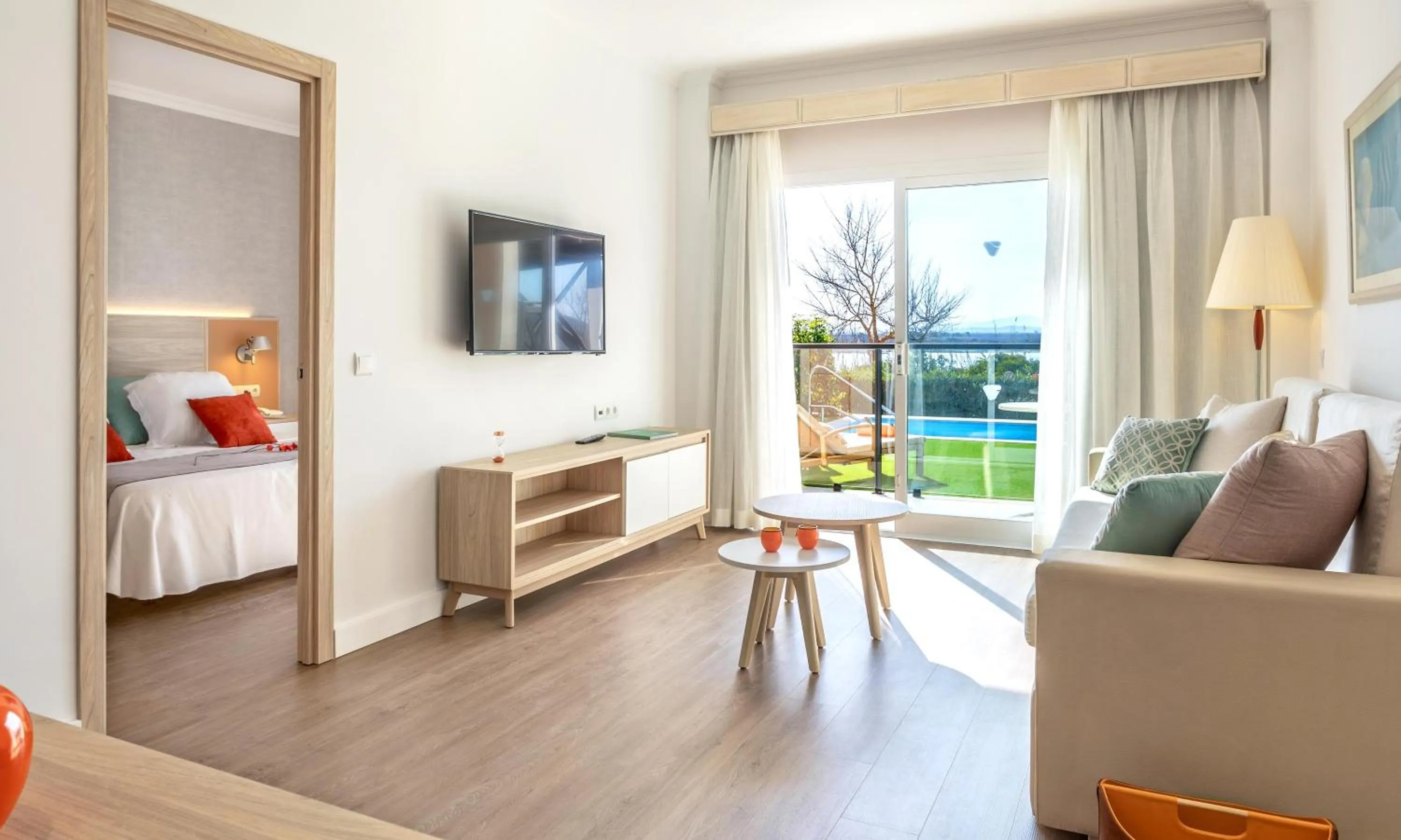 Photo of the whole room, Bed in VIVA Blue & Spa