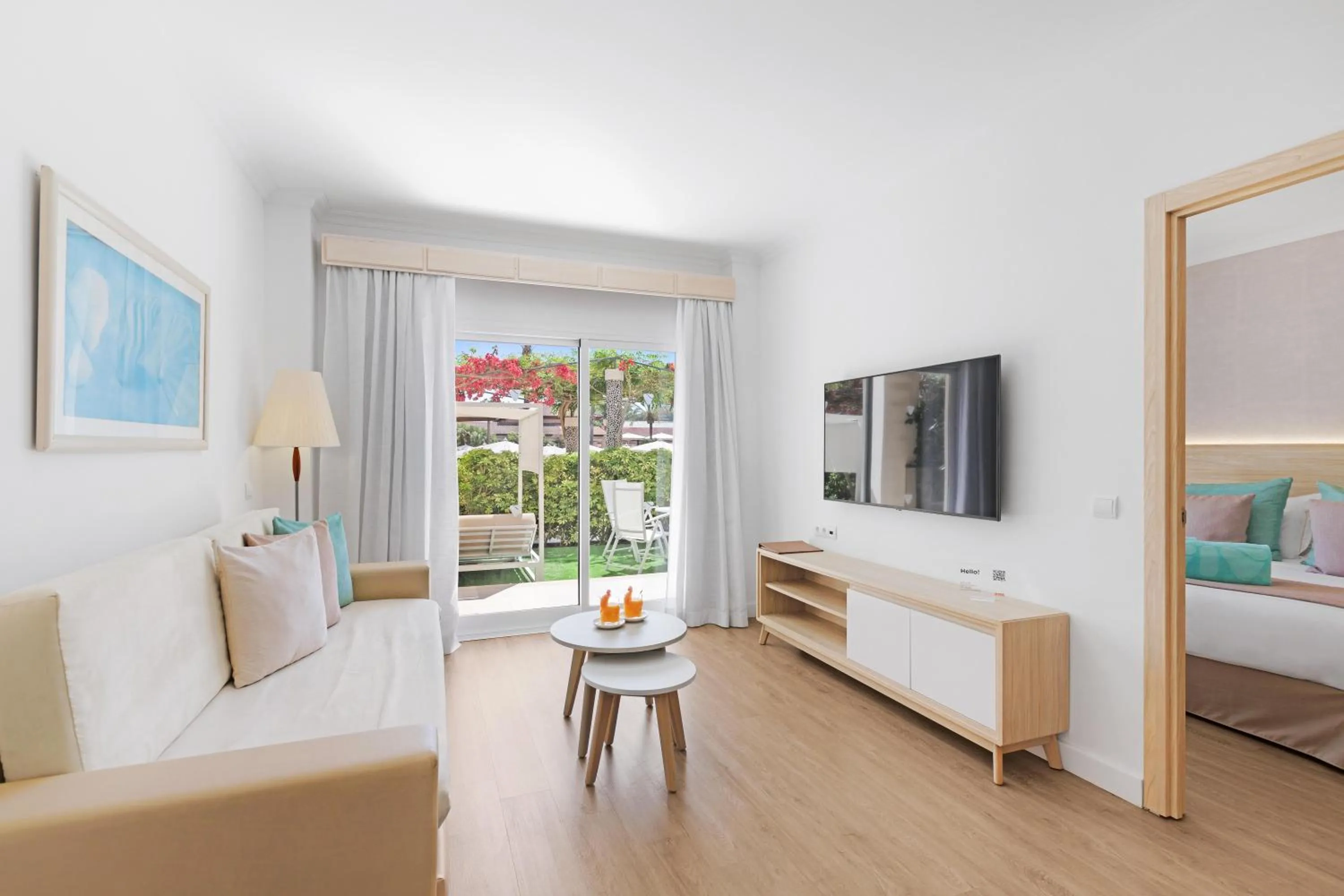 Photo of the whole room, Bed in VIVA Blue & Spa