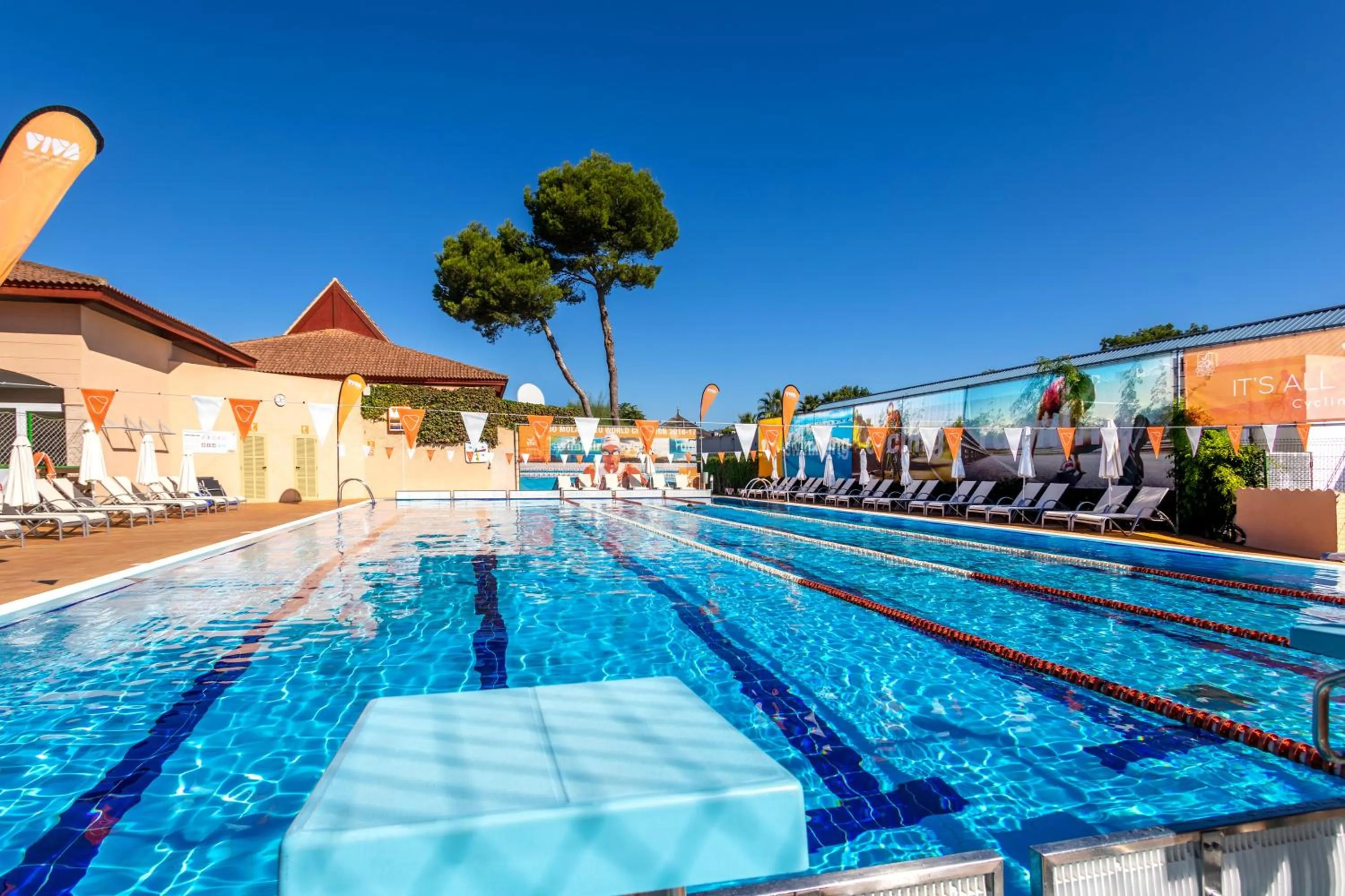 Swimming pool in VIVA Blue & Spa