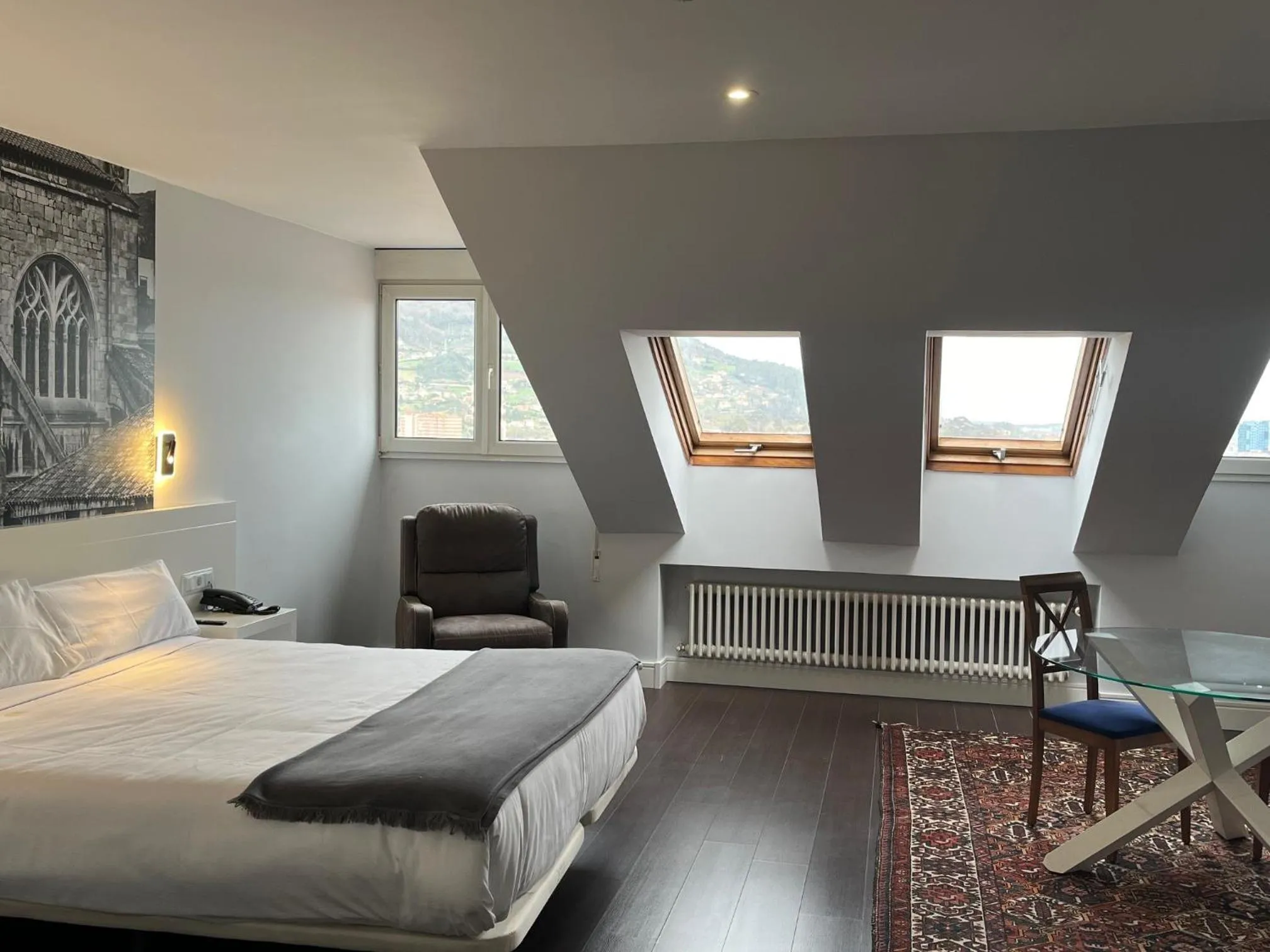 Photo of the whole room, Bed in Hotel Gran Regente