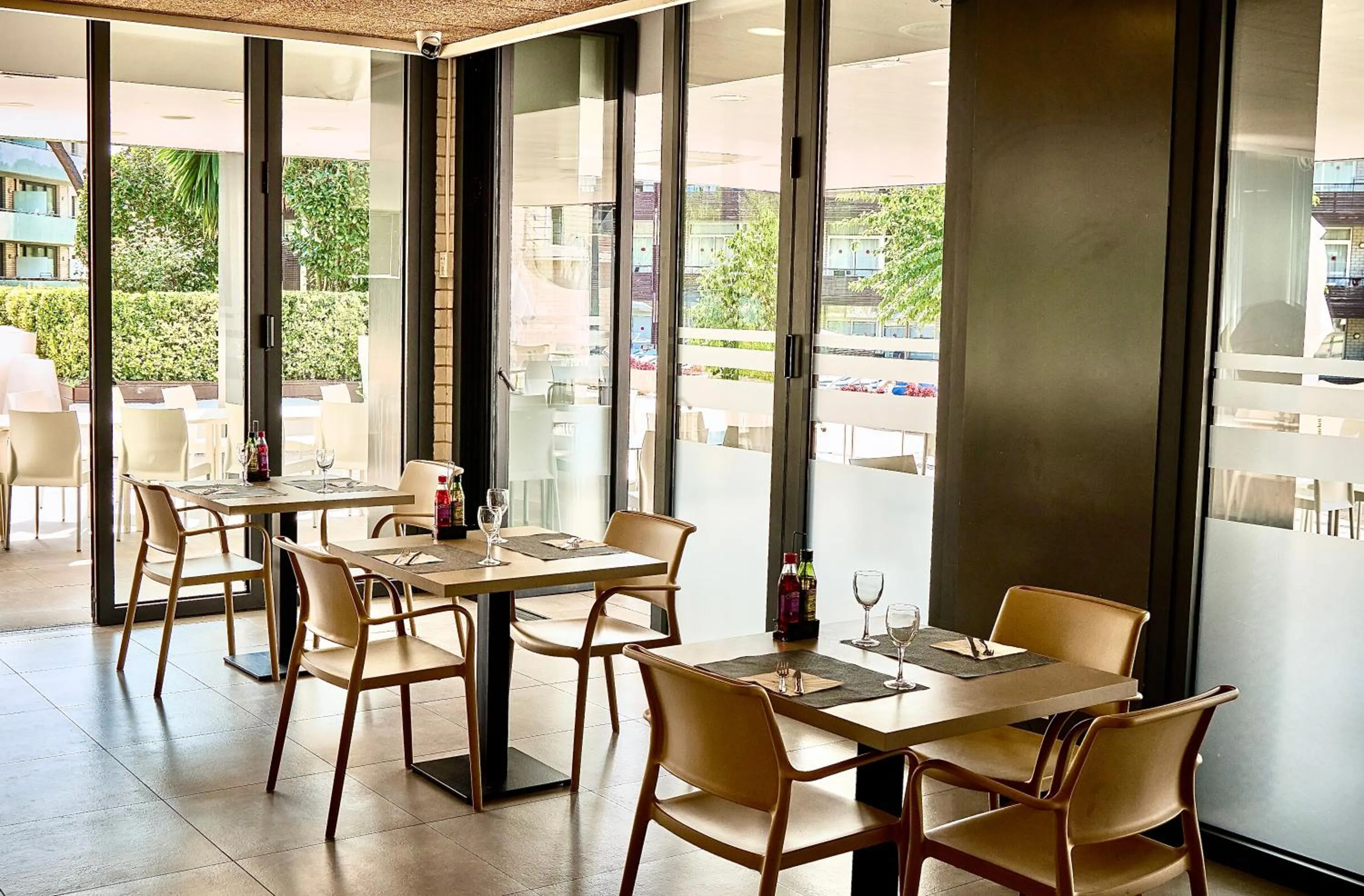 Restaurant/places to eat in Aparthotel Comtat Sant Jordi