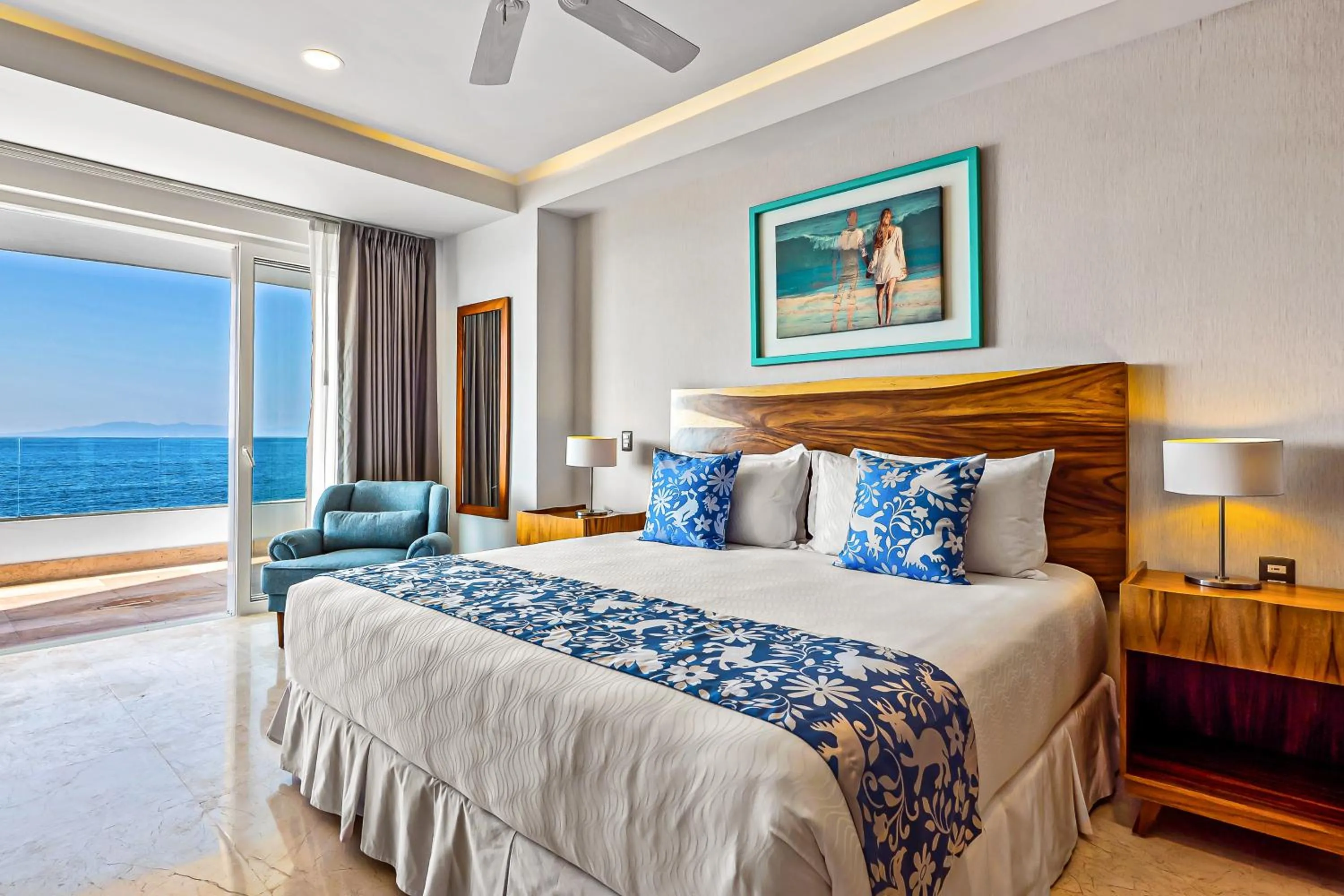 Bed in Blue Horizon 204