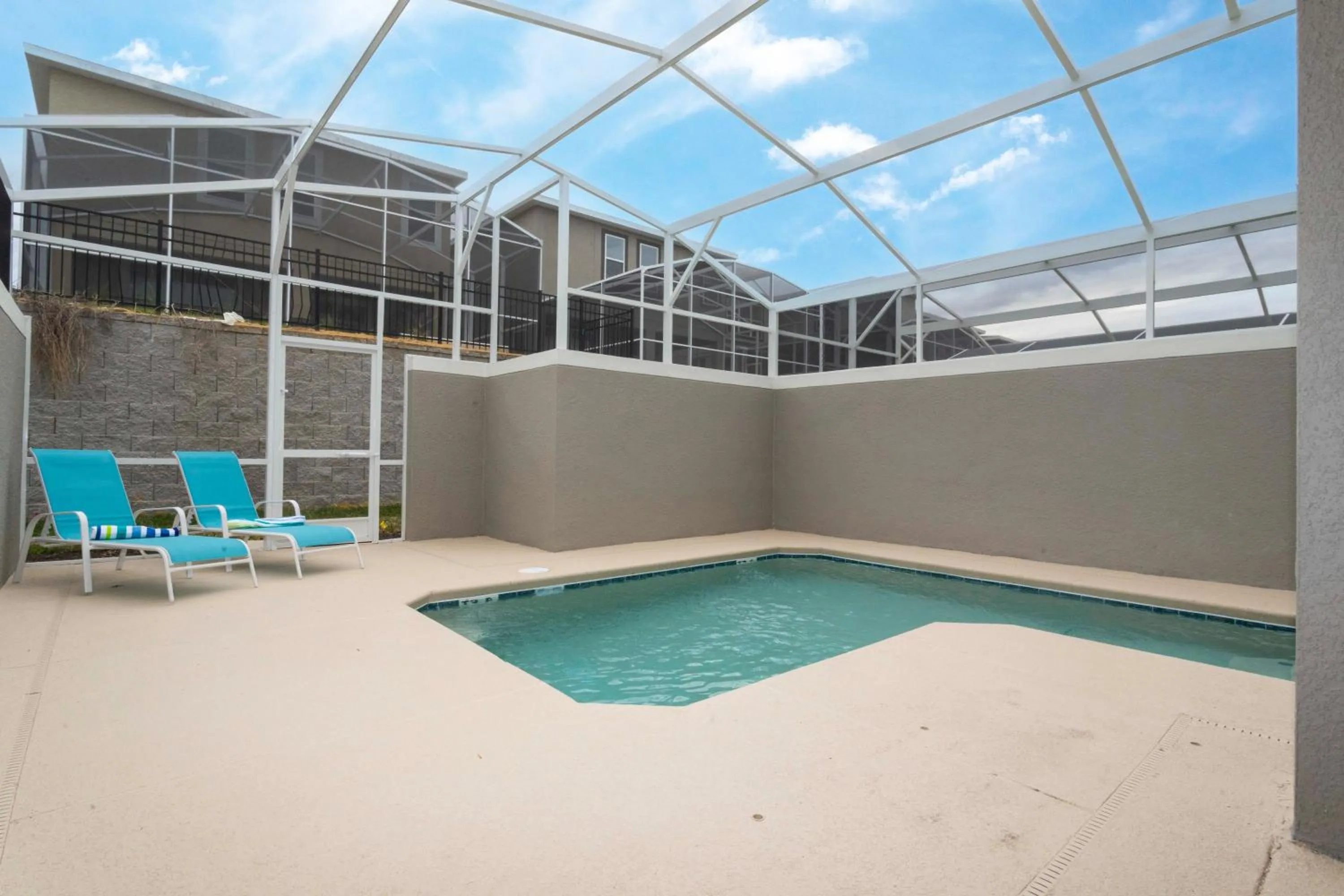 Stunning 4 Bd w/ Pool Close to Disney @ Champions Gate 1158