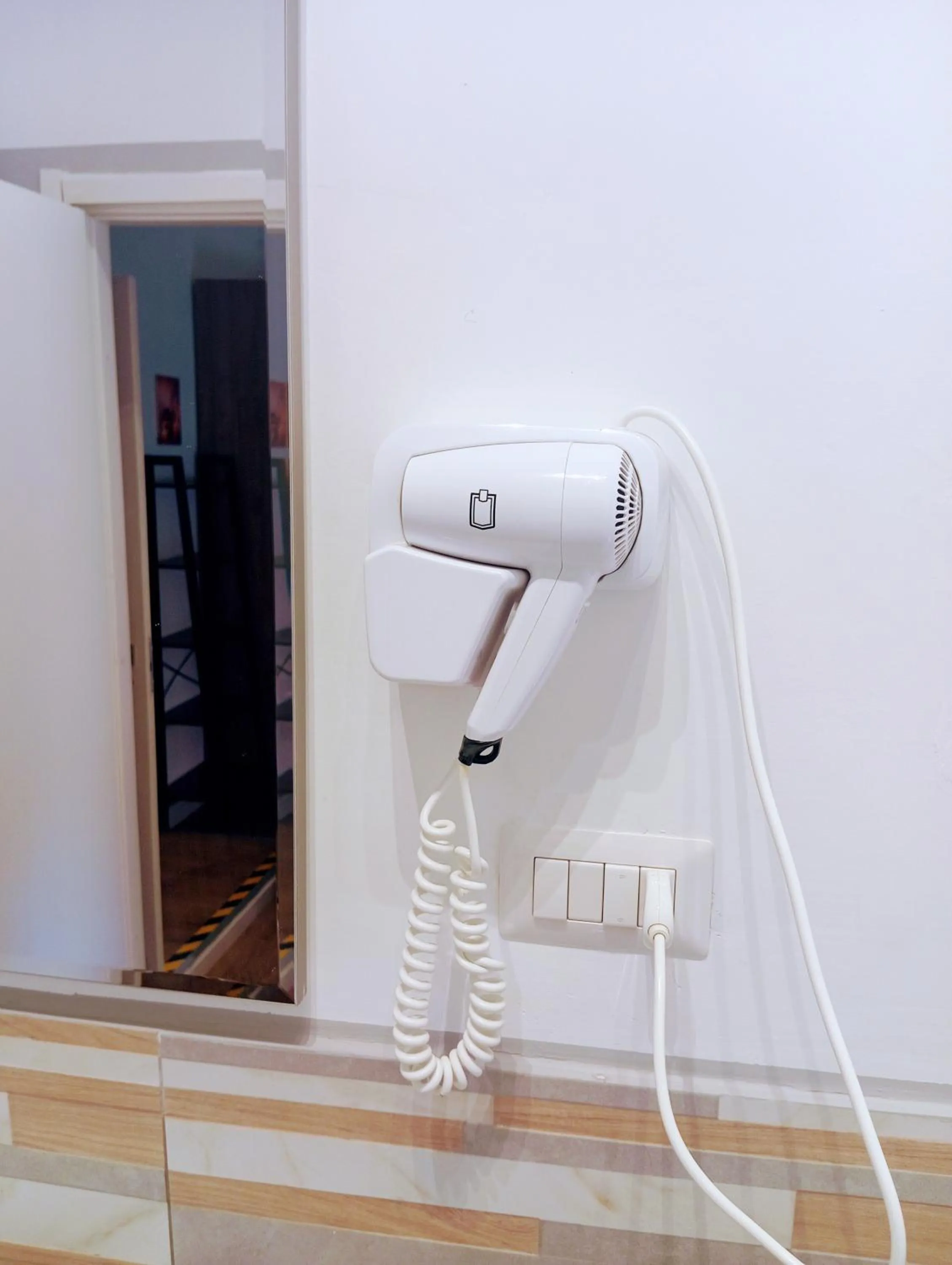 hair dryier in El Dorado Prati