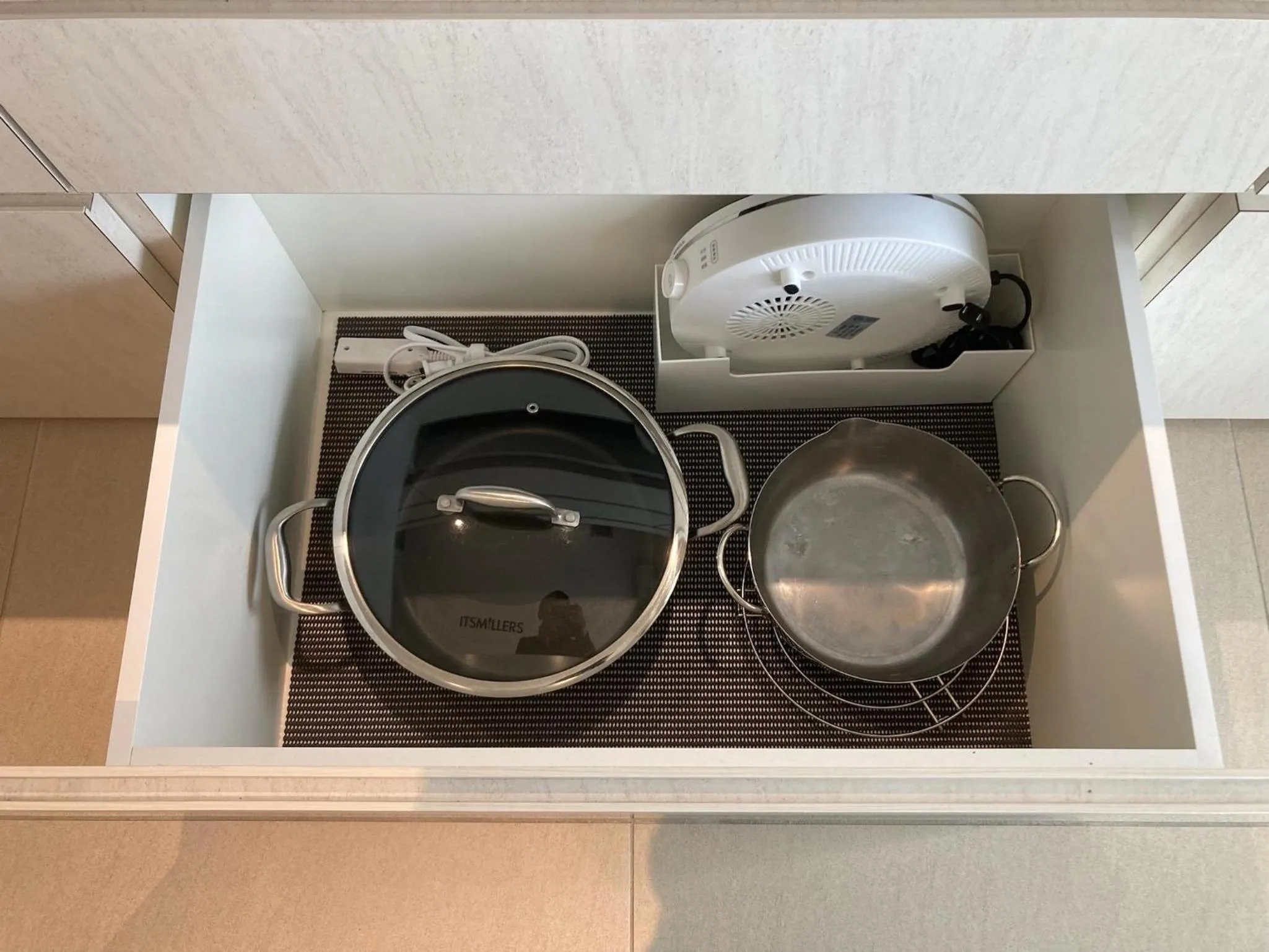 kitchen in KOURI VILLA Indigo