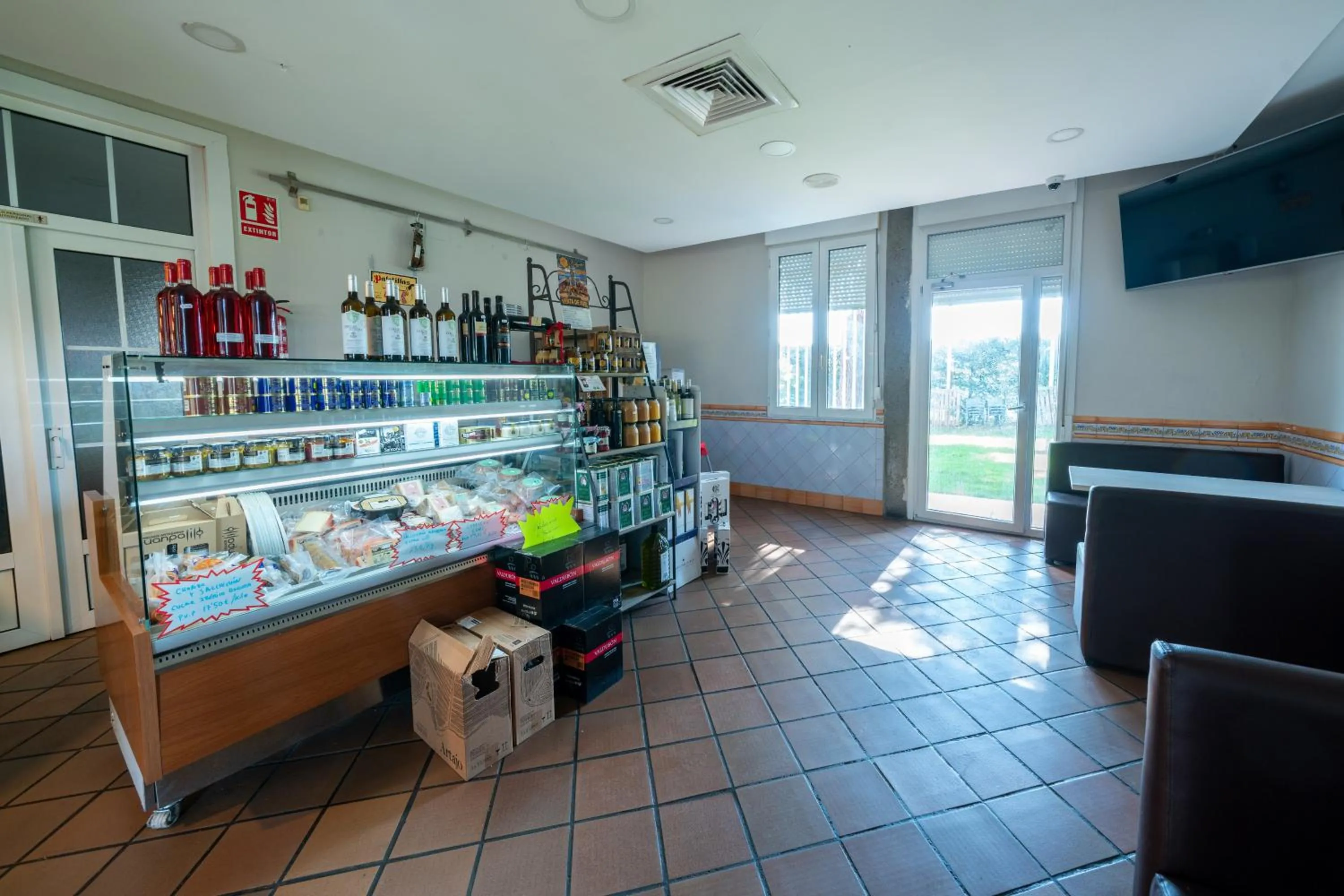 TV and multimedia in Hotel La Colina