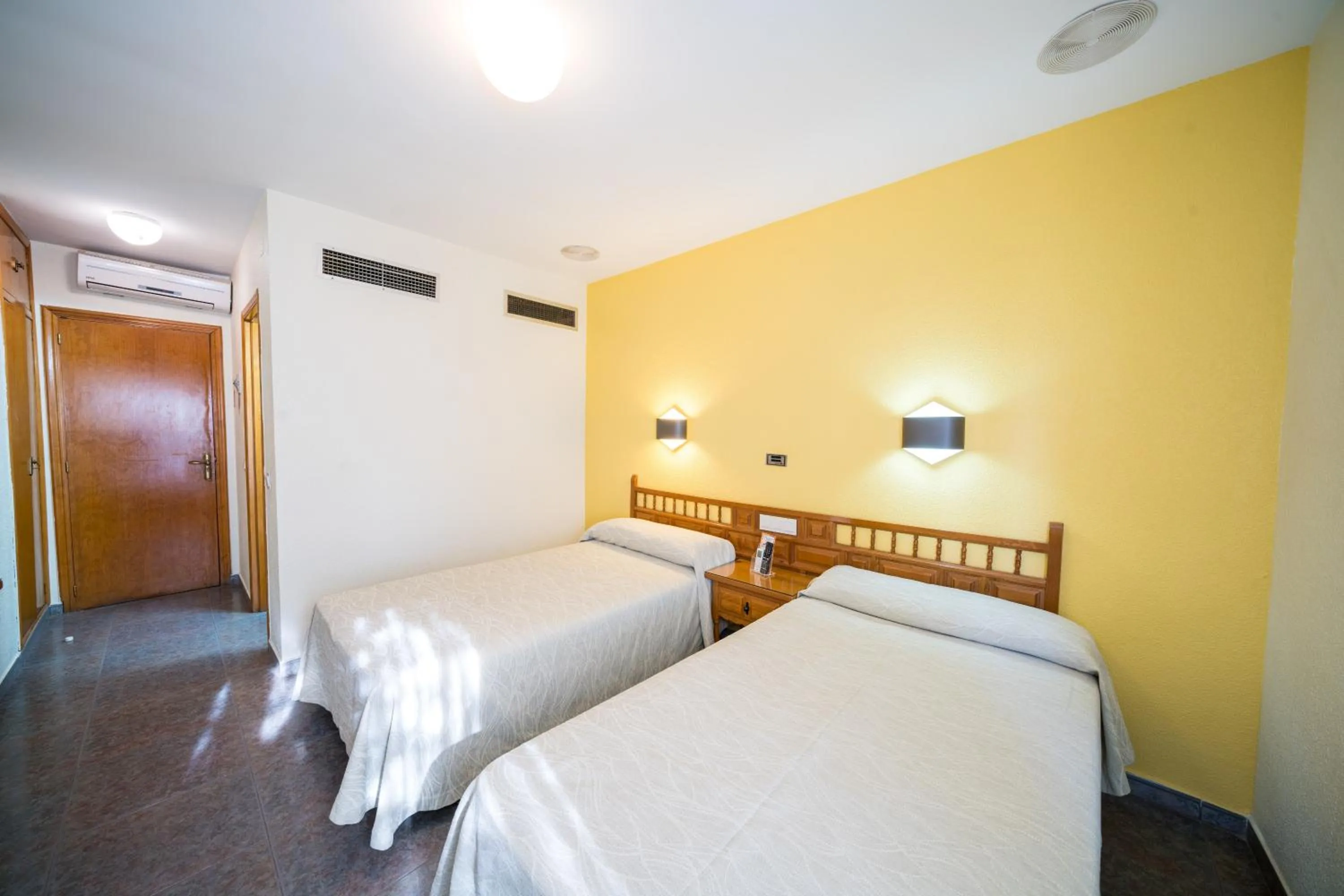 Bed in Hotel La Colina