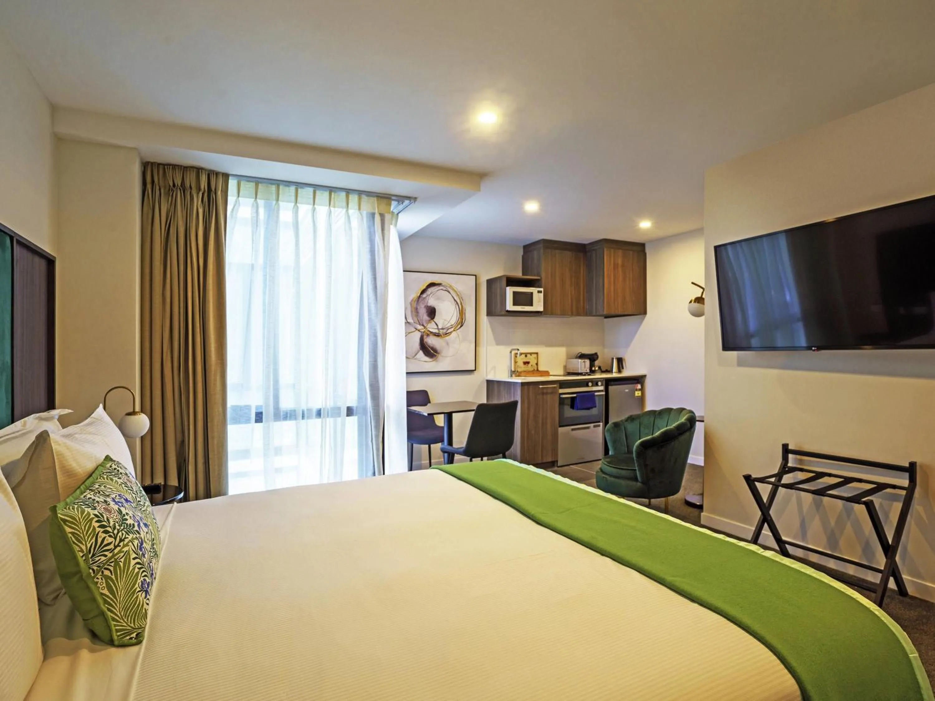 Bedroom, Bed in The Sebel Wellington Thorndon