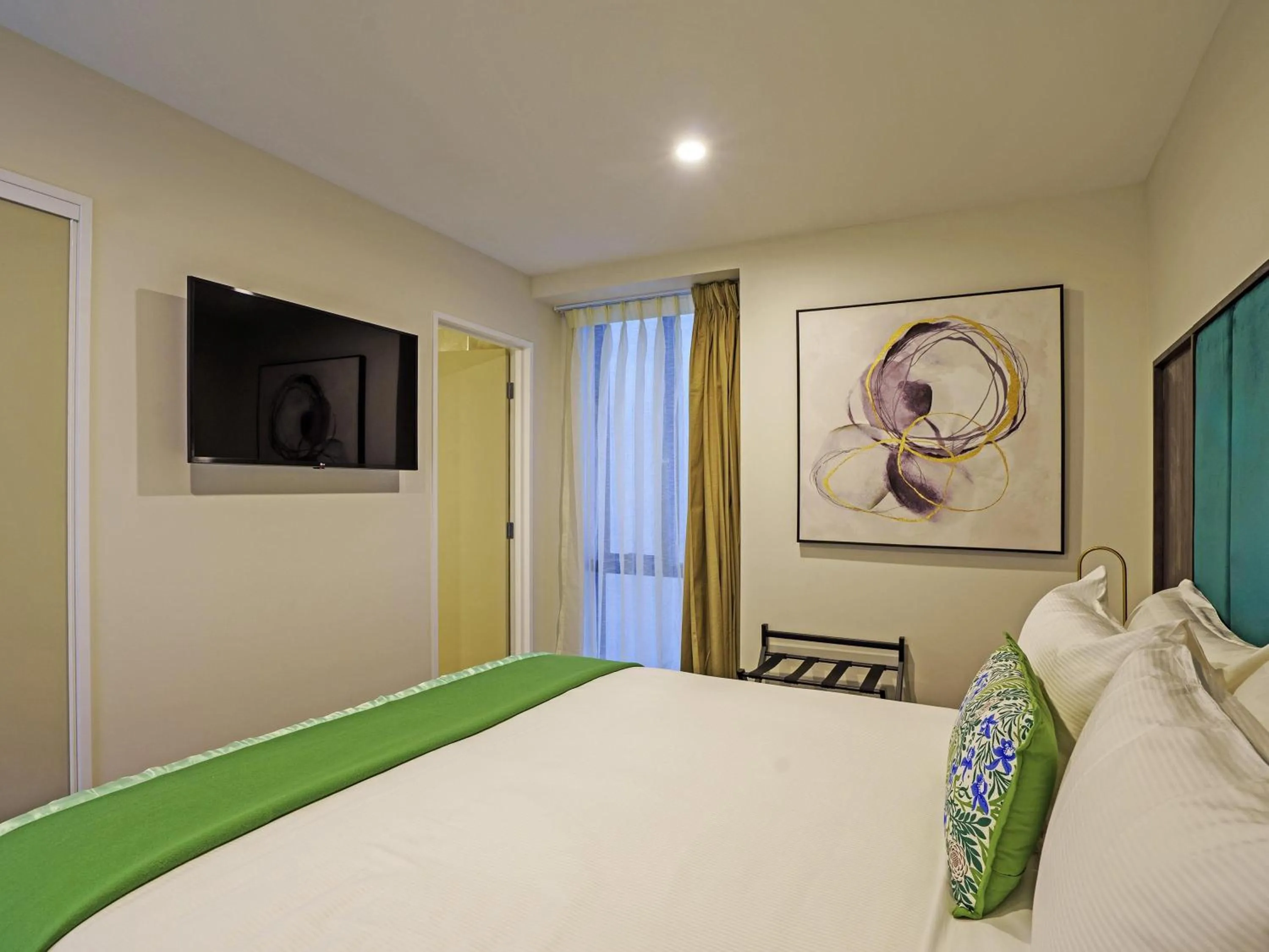 Bedroom, Bed in The Sebel Wellington Thorndon