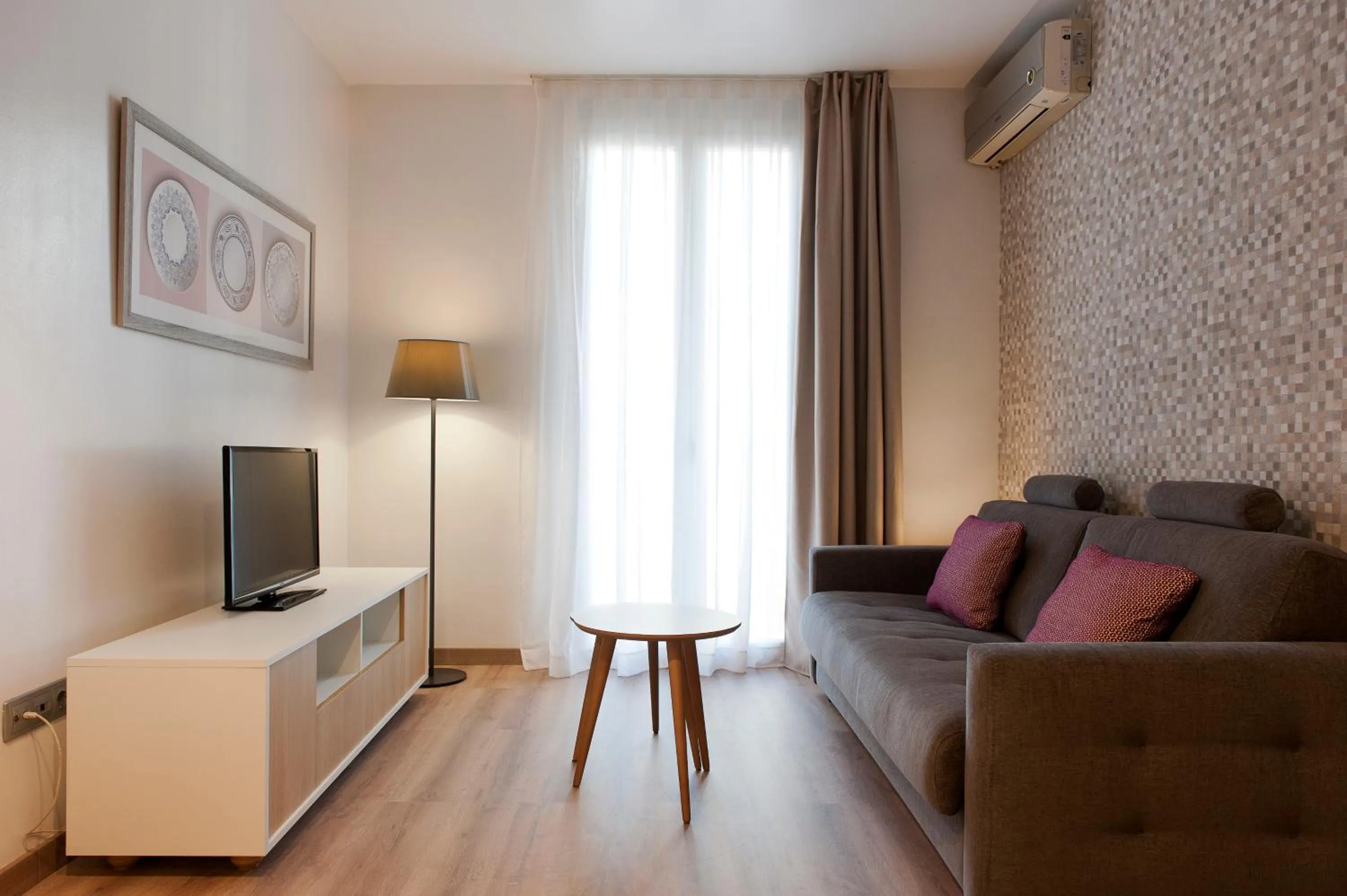 Dining area in MH Apartments S. Familia