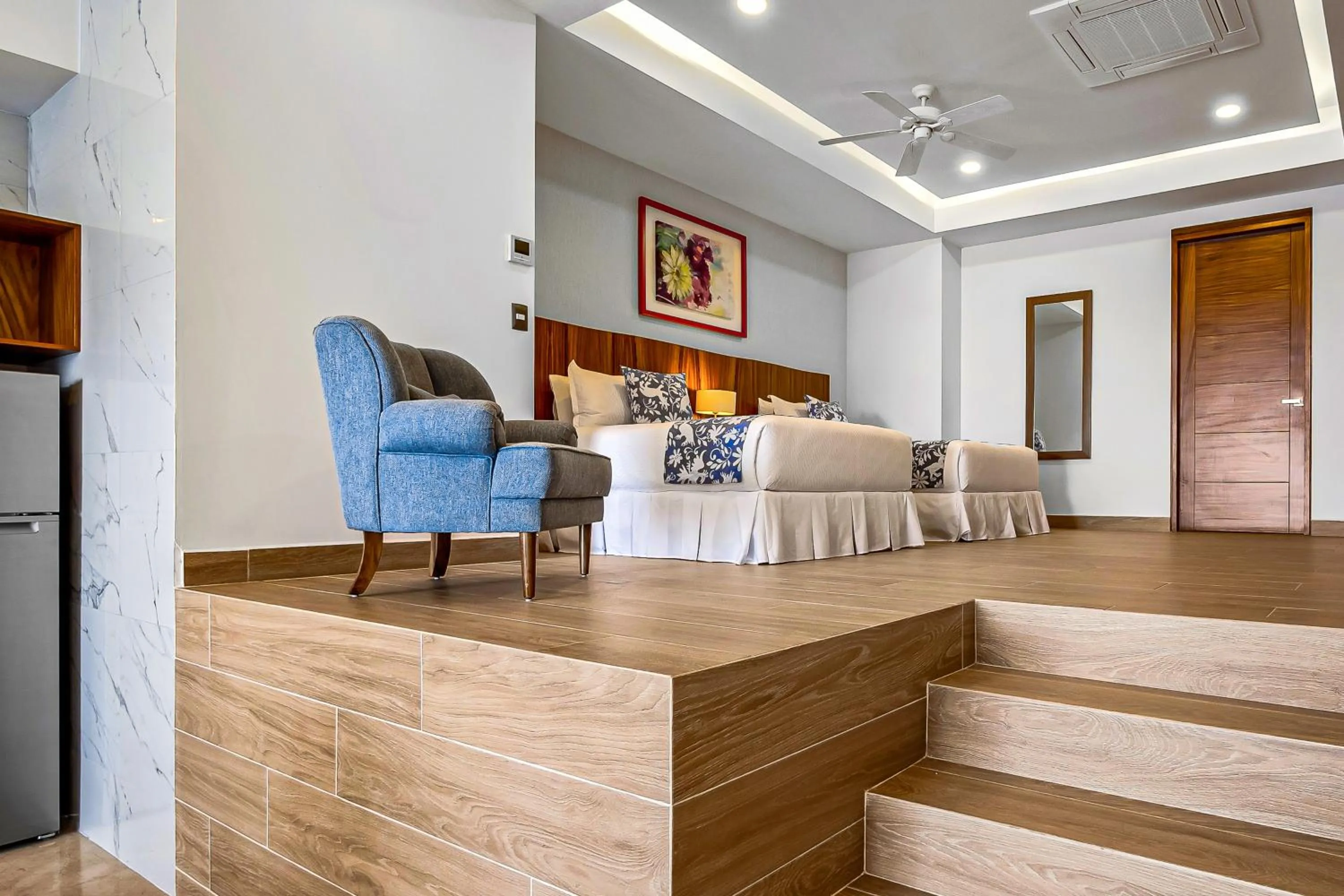 Bed in Blue Horizon 401