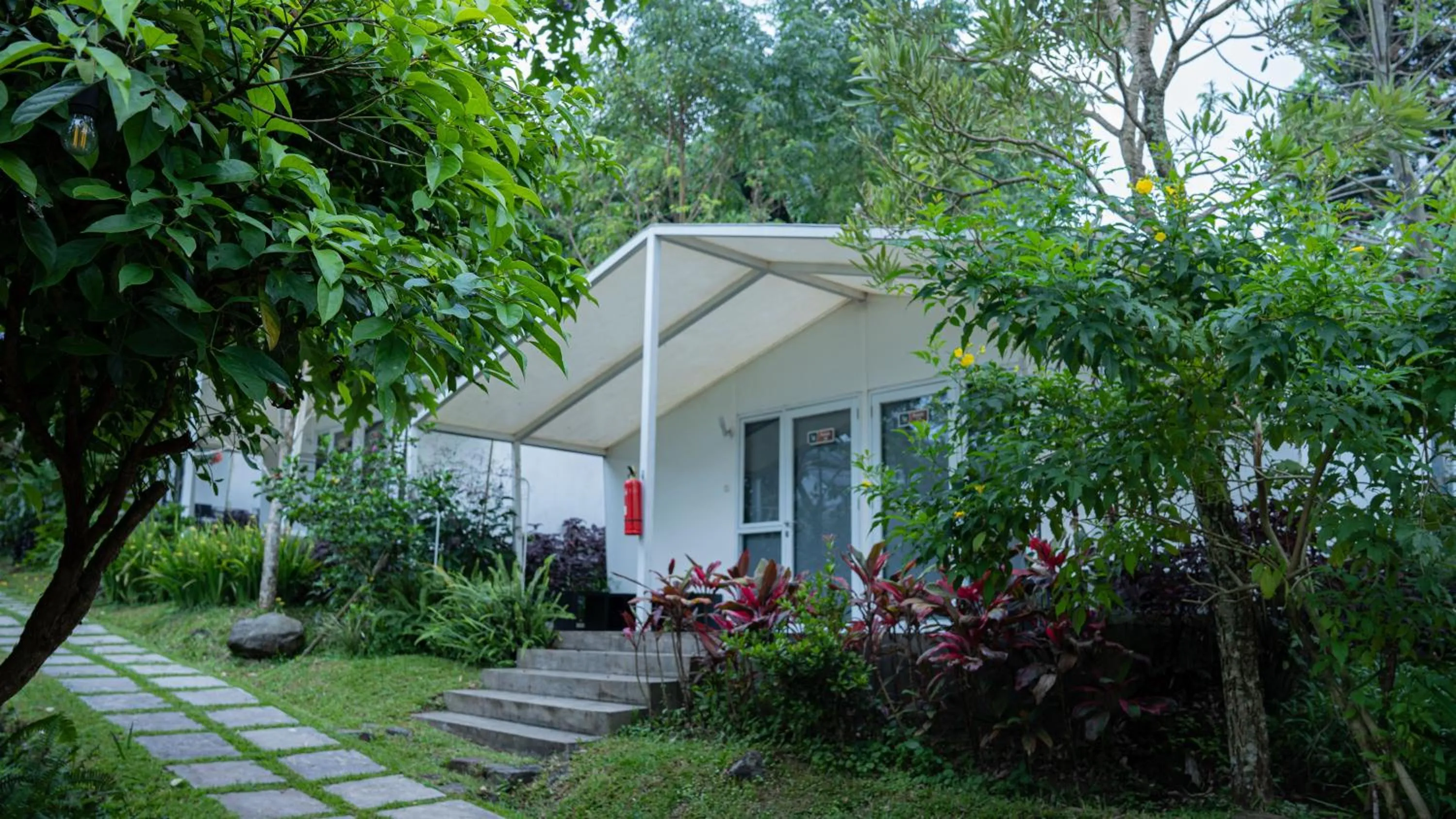 Property building in Leuweung Geledegan Ecoldge