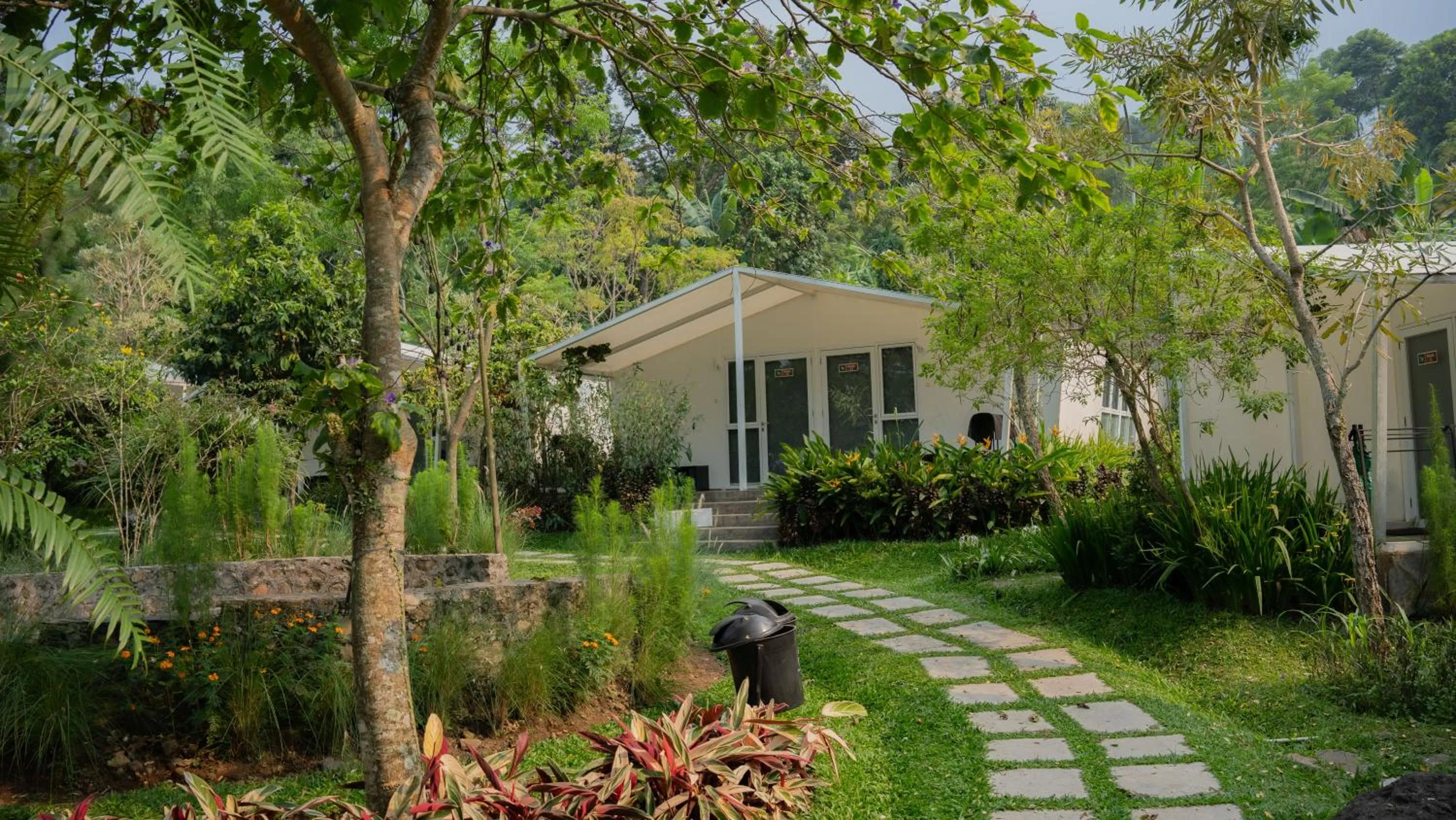 Property building in Leuweung Geledegan Ecoldge