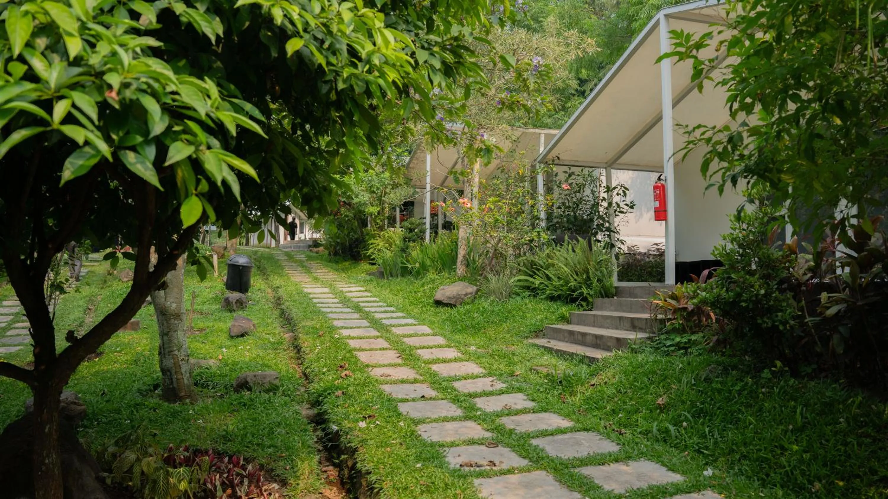 Property building in Leuweung Geledegan Ecoldge