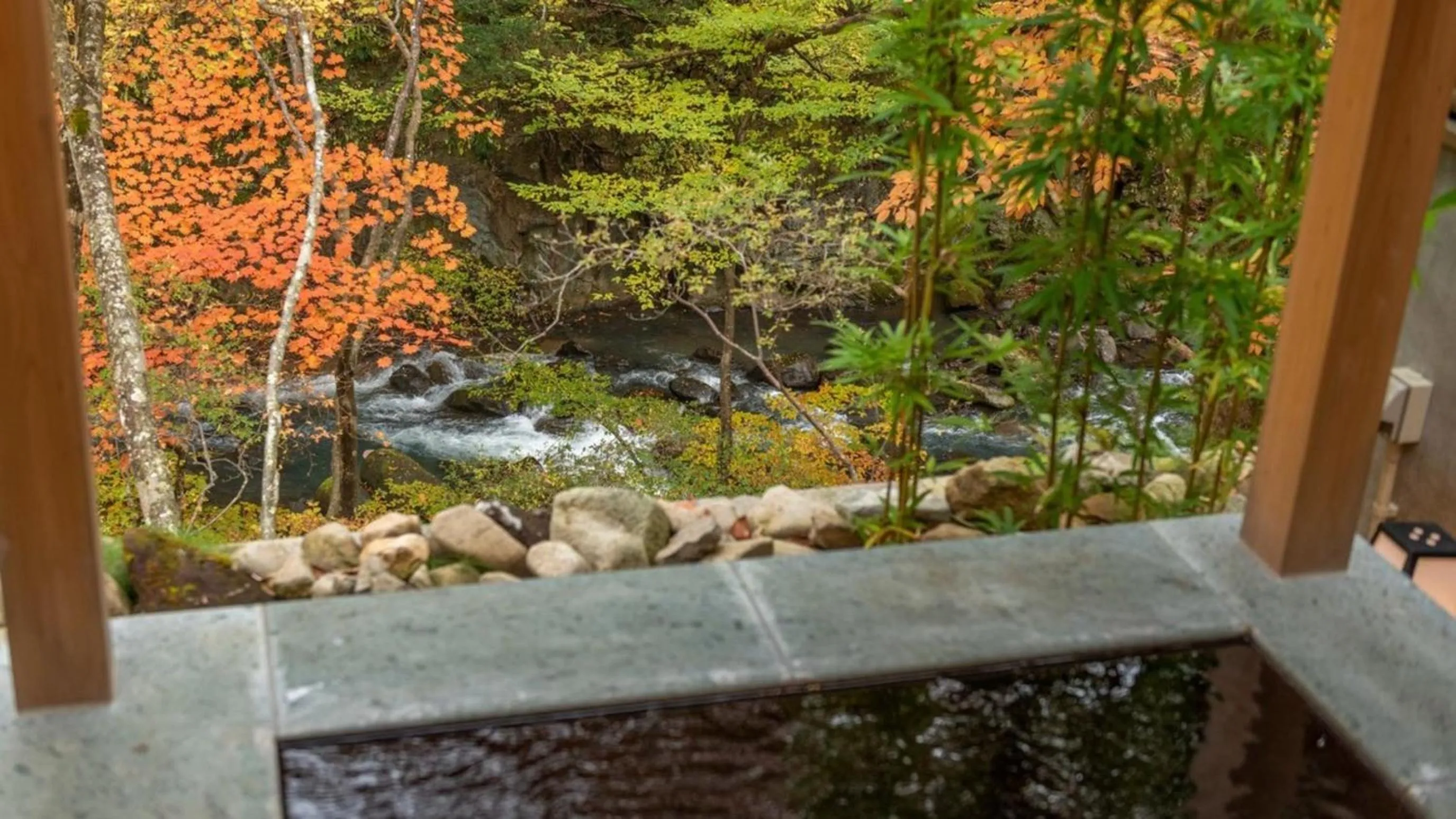 Hot Spring Bath in Shionoyu Onsen Rengetsu