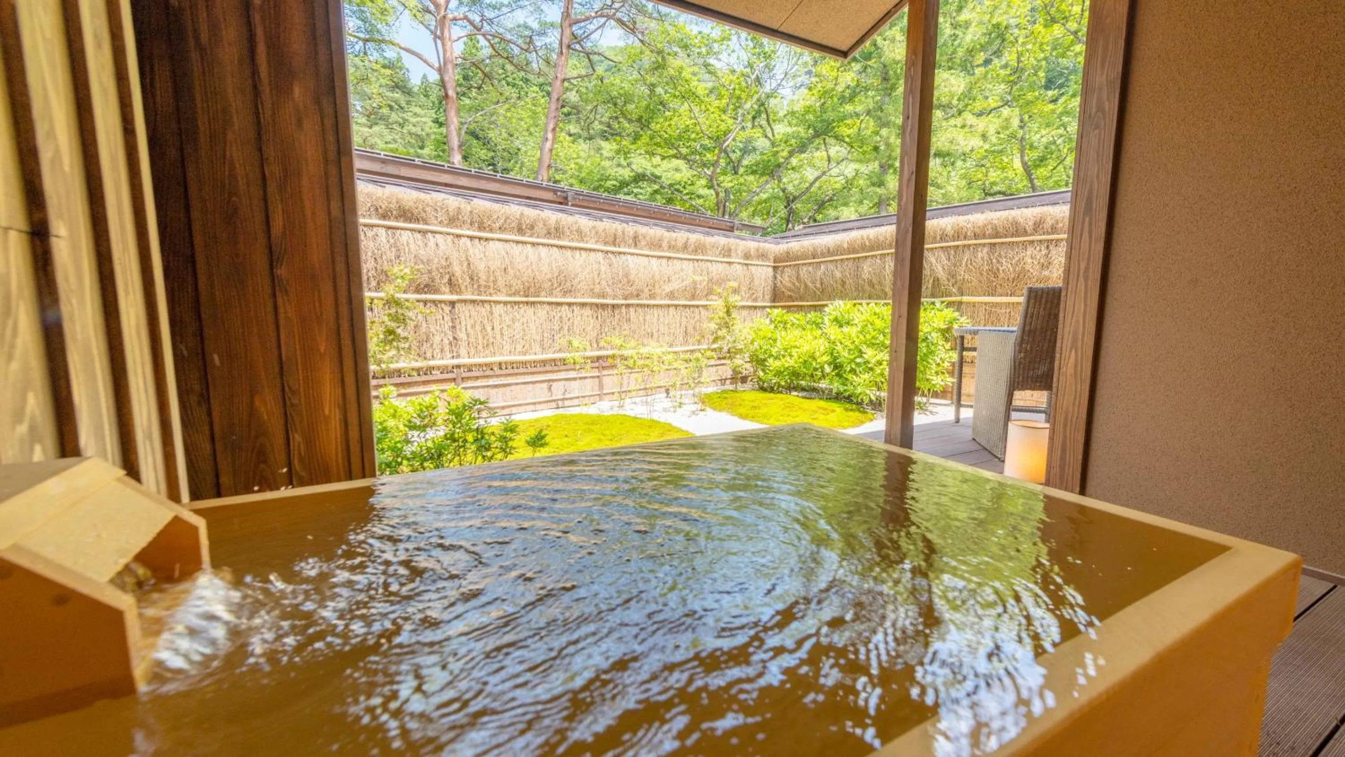 Day in Shionoyu Onsen Rengetsu