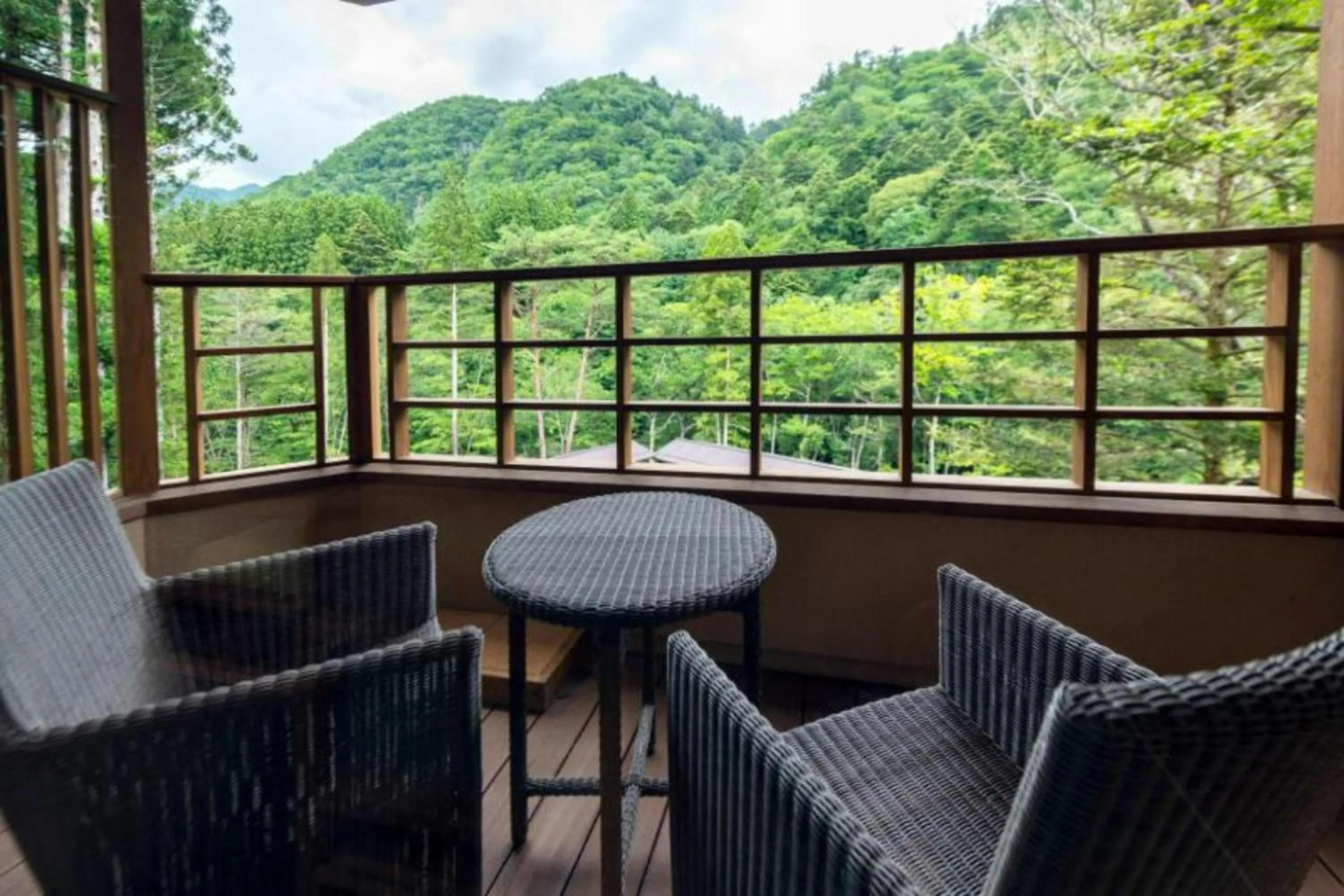 Natural landscape in Shionoyu Onsen Rengetsu