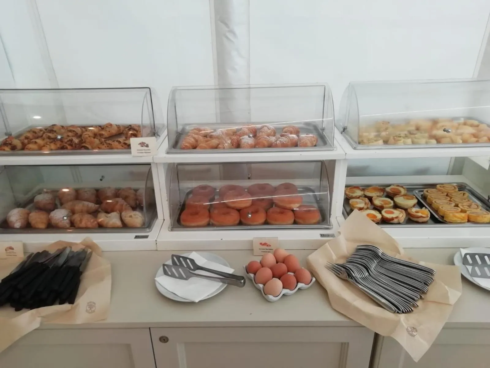 Food and drinks in Mediterranean Boutique Hotel