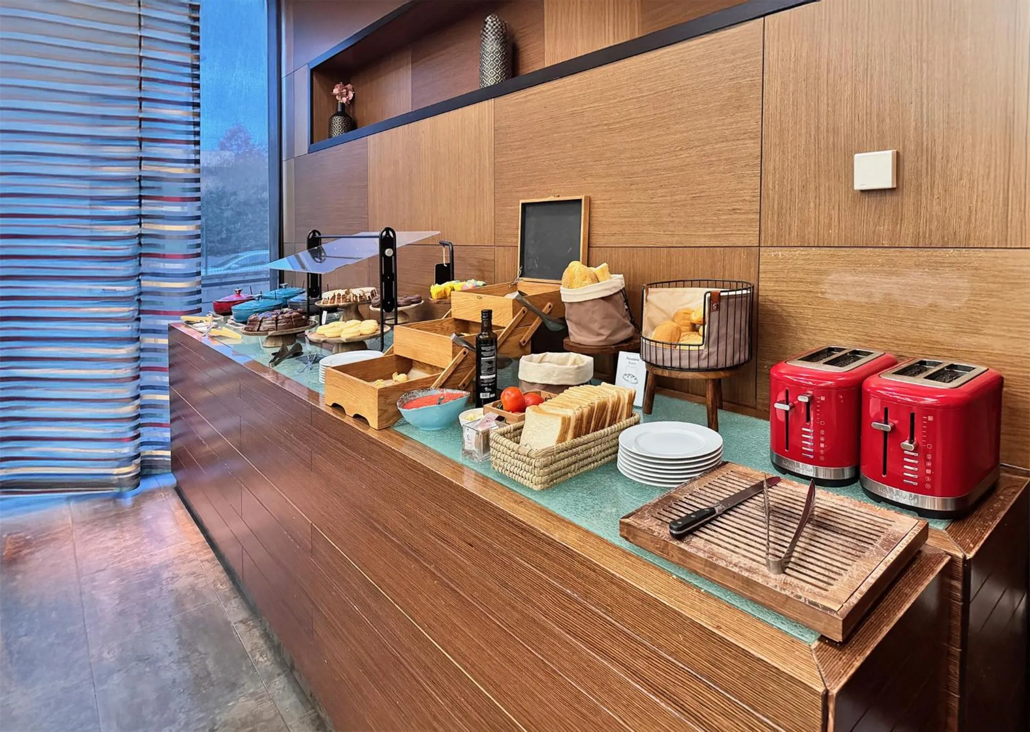 Breakfast in Sercotel Las Artes Pinto