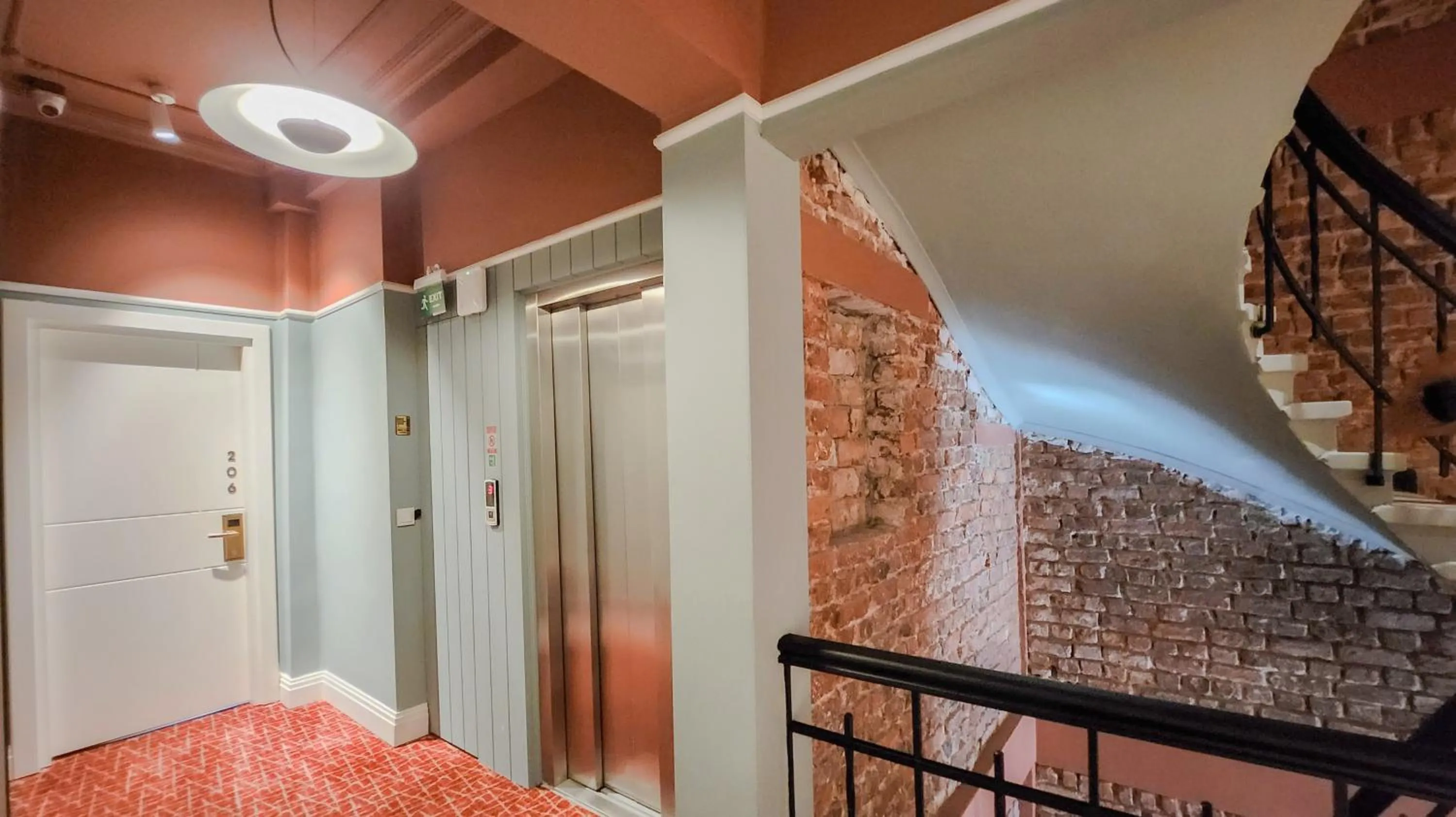 Property building, Bed in EA Exclusive Hotel