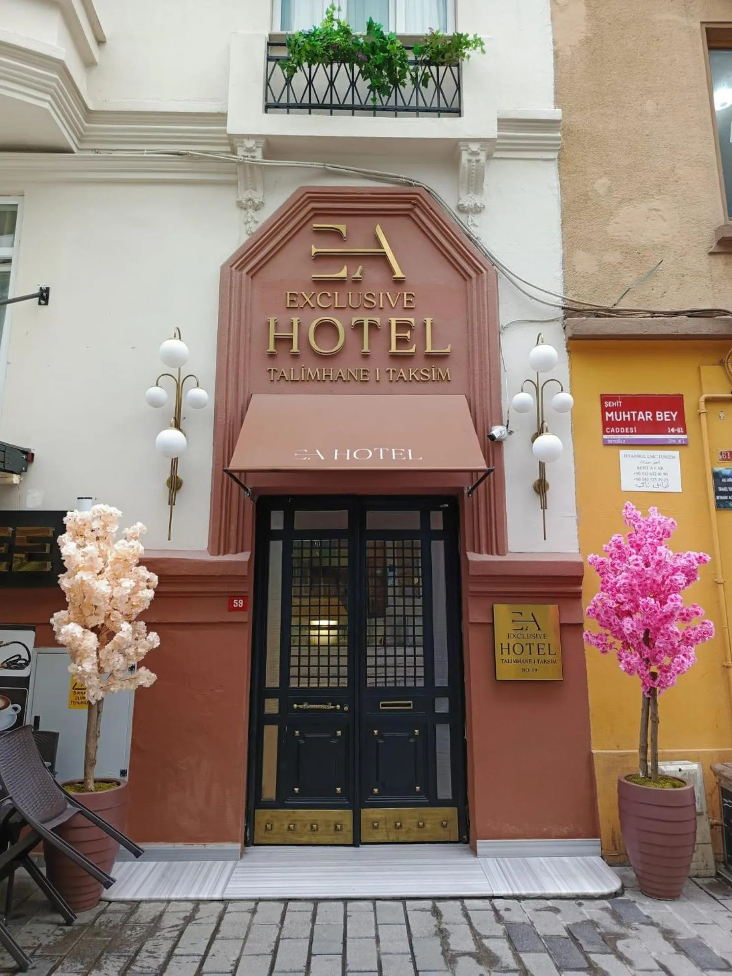 Facade/entrance in Exclusive Art Hotel