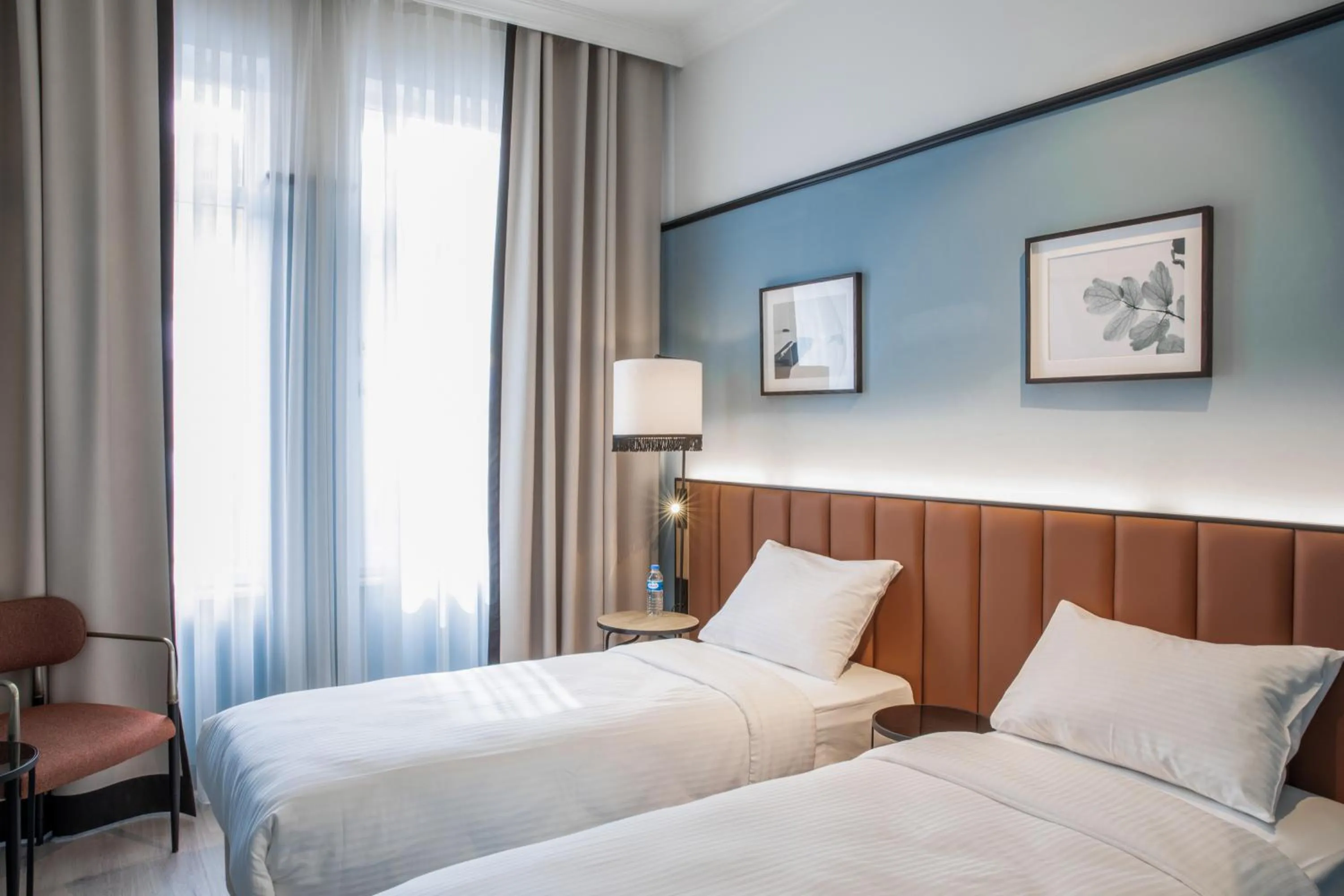 Massage, Bed in Exclusive Art Hotel