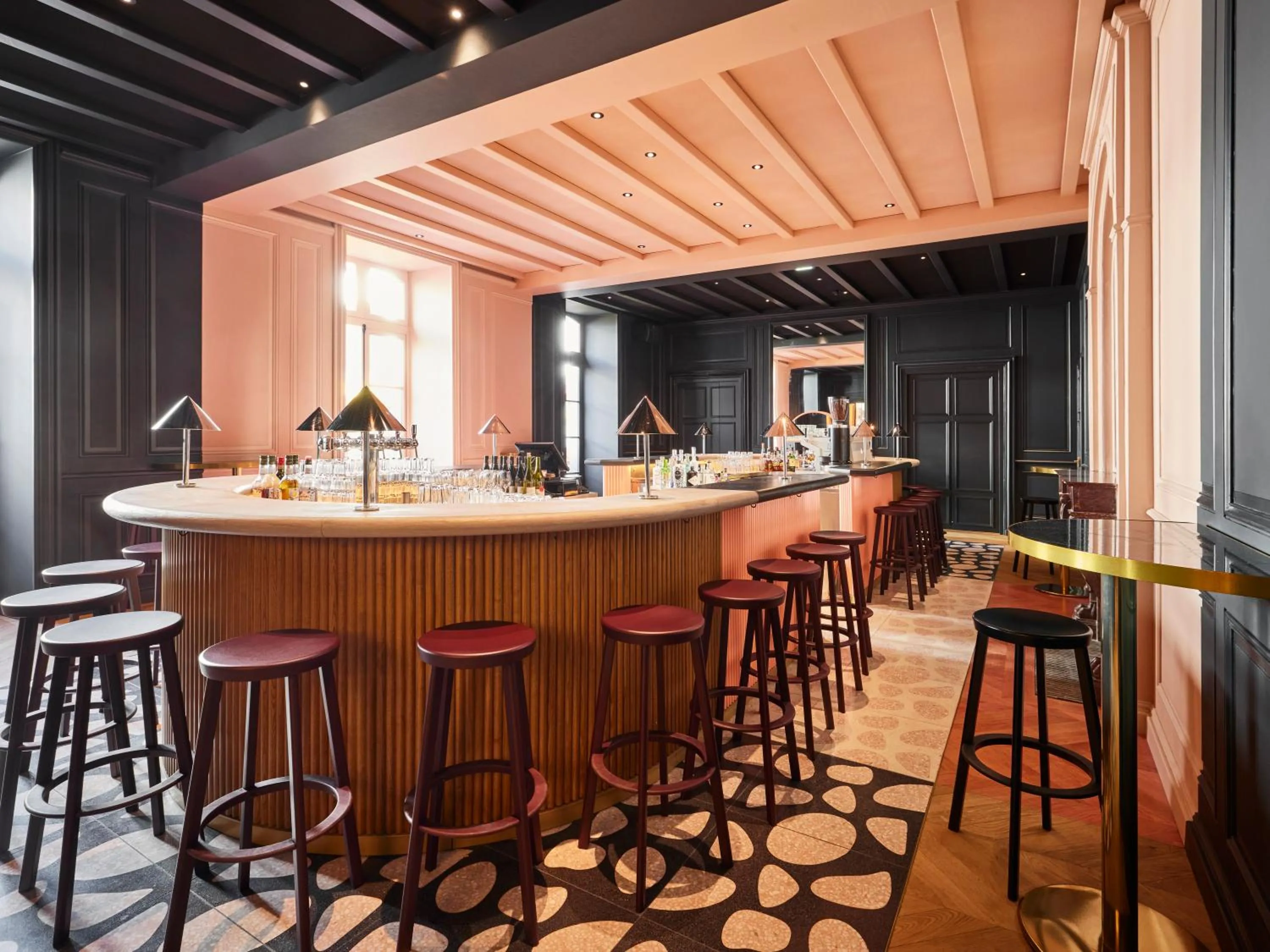 Lounge or bar in Mama Shelter Rennes