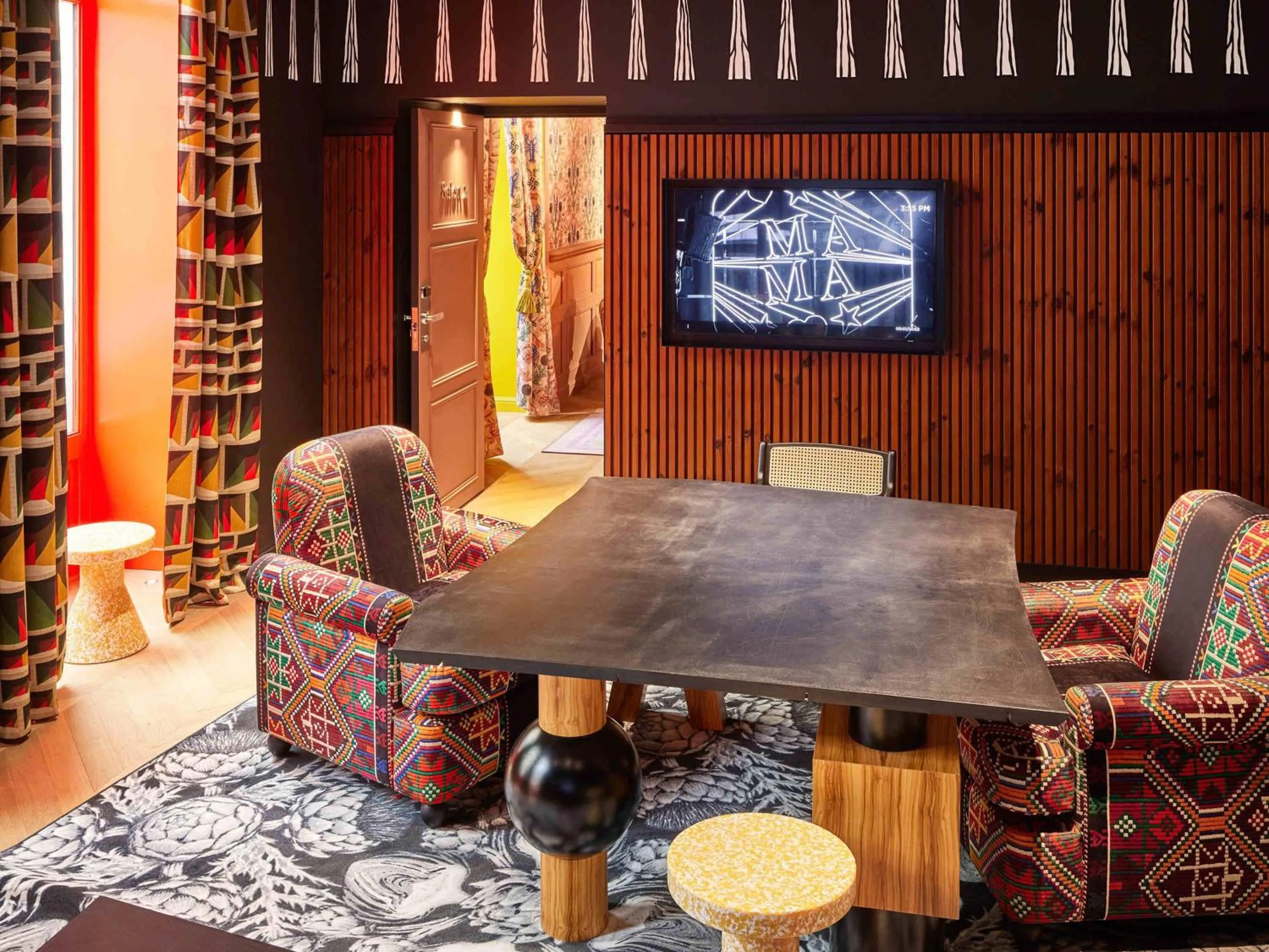 Meeting/conference room in Mama Shelter Rennes